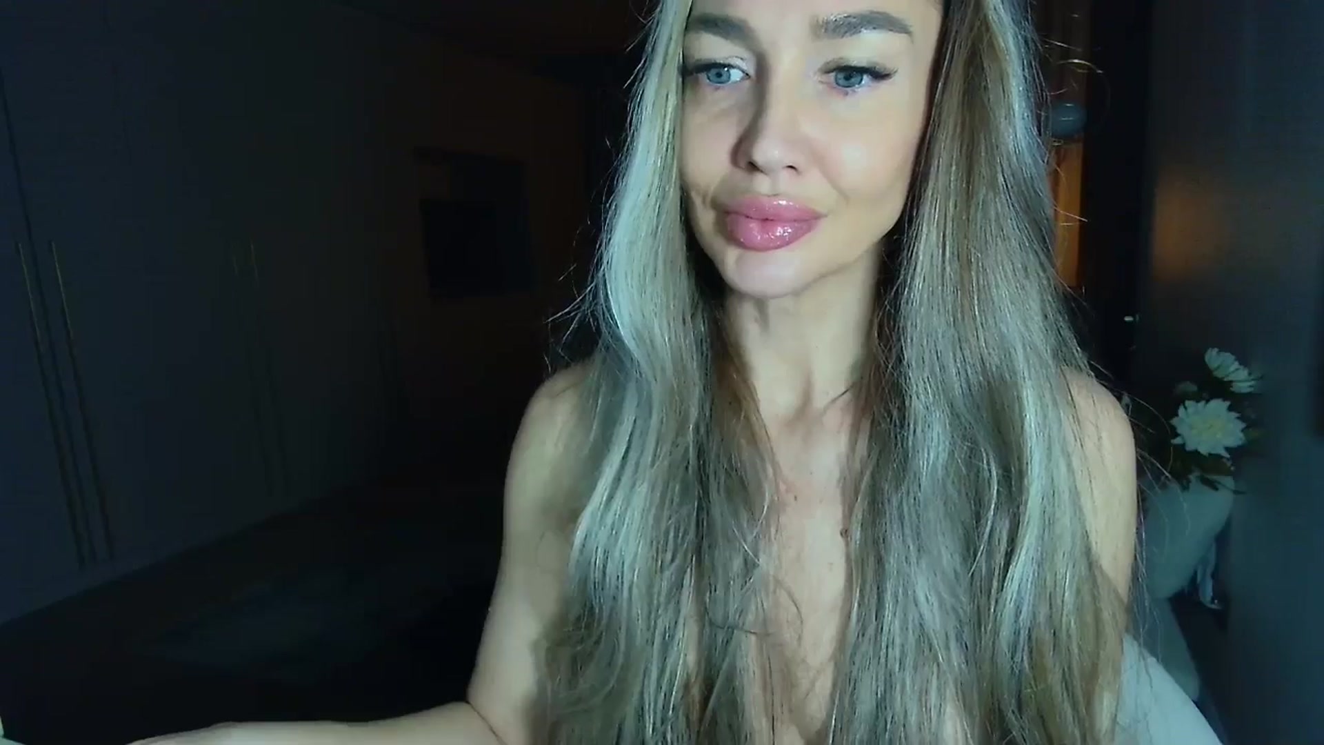 Gallery image thumbnail from Mystery_C's myfreecams stream on, 02/16/2026, 23:20 image 6 of 20