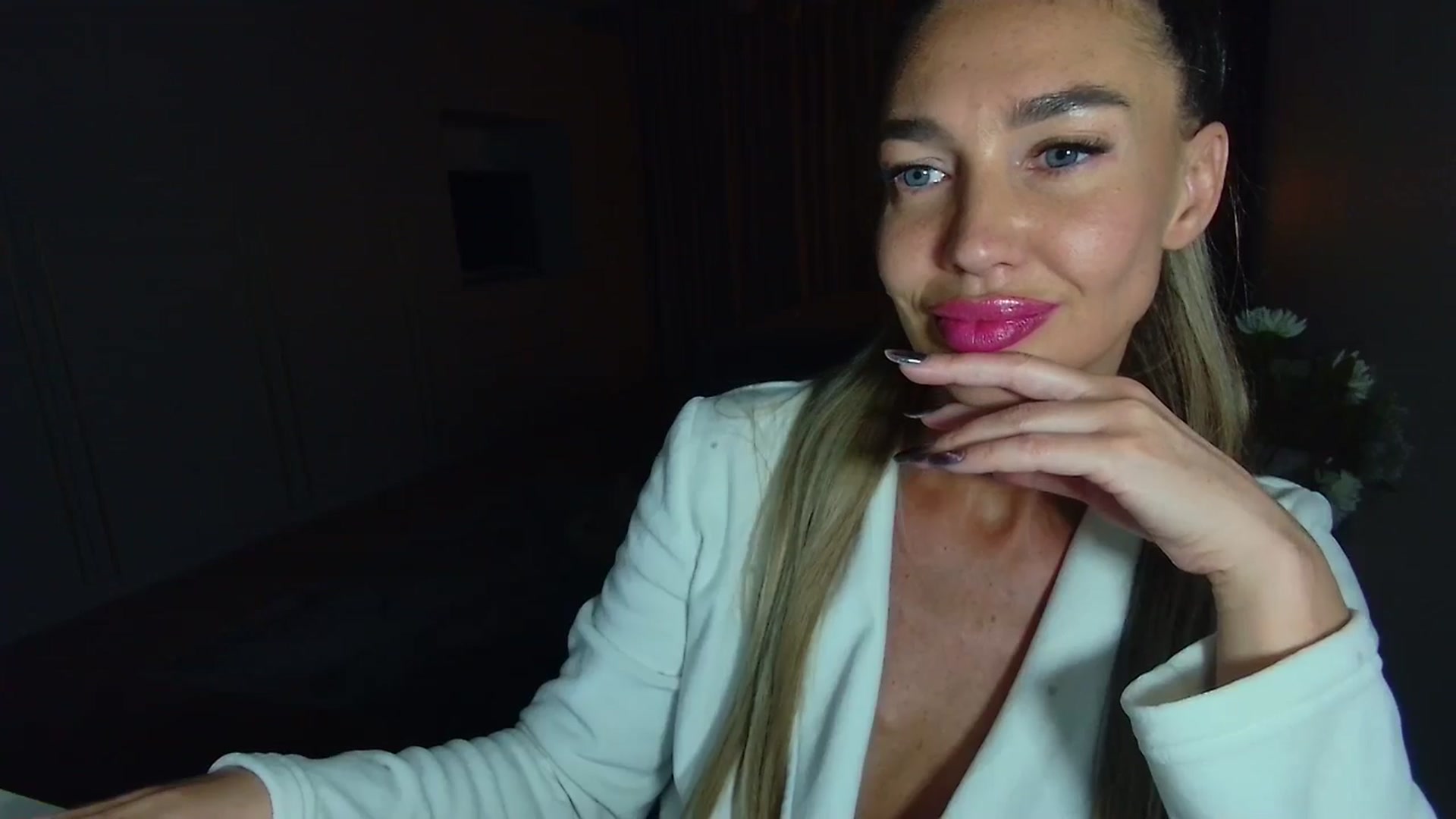 Gallery image thumbnail from Mystery_C's myfreecams stream on, 03/16/2026, 23:10 image 12 of 20