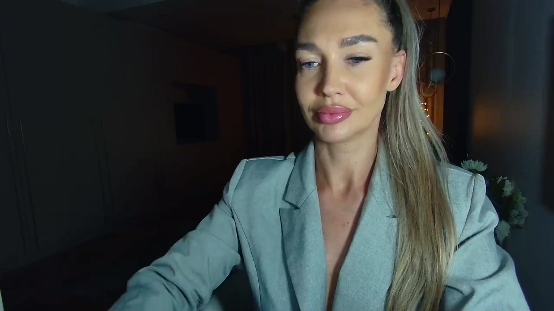 Gallery image thumbnail from Mystery_C's myfreecams stream on, 03/18/2026, 22:49 image 3 of 20