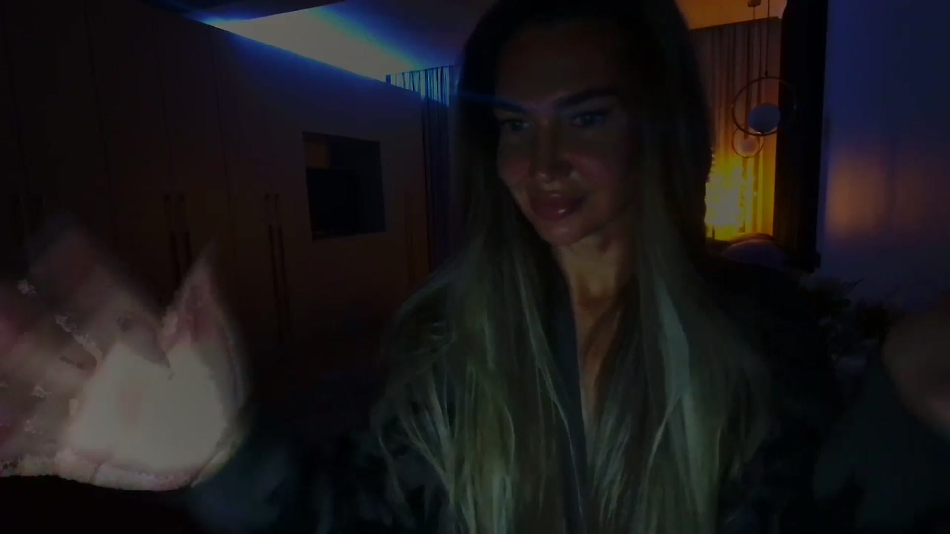 Gallery image thumbnail from Mystery_C's myfreecams stream on, 03/23/2026, 21:32 image 18 of 20