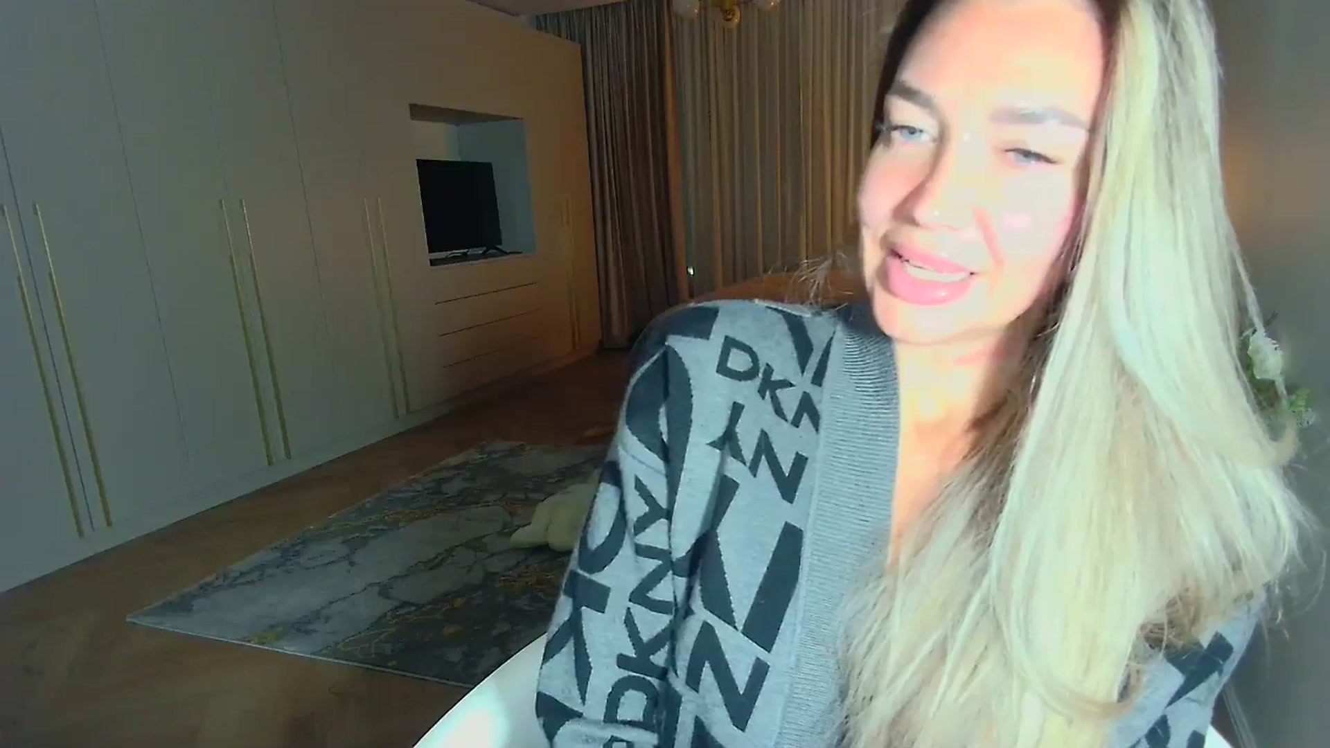 Gallery image thumbnail from Mystery_C's myfreecams stream on, 03/23/2026, 22:58 image 12 of 20