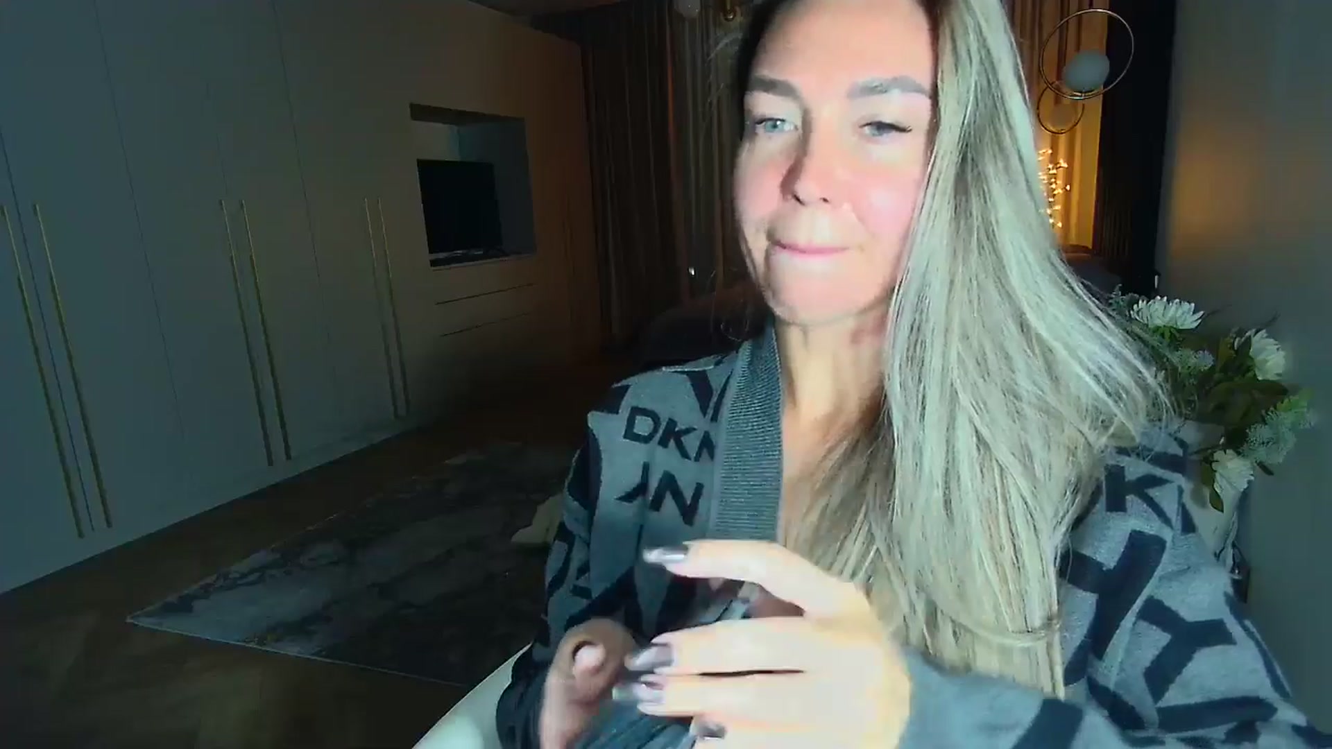 Gallery image thumbnail from Mystery_C's myfreecams stream on, 03/23/2026, 22:58 image 9 of 20