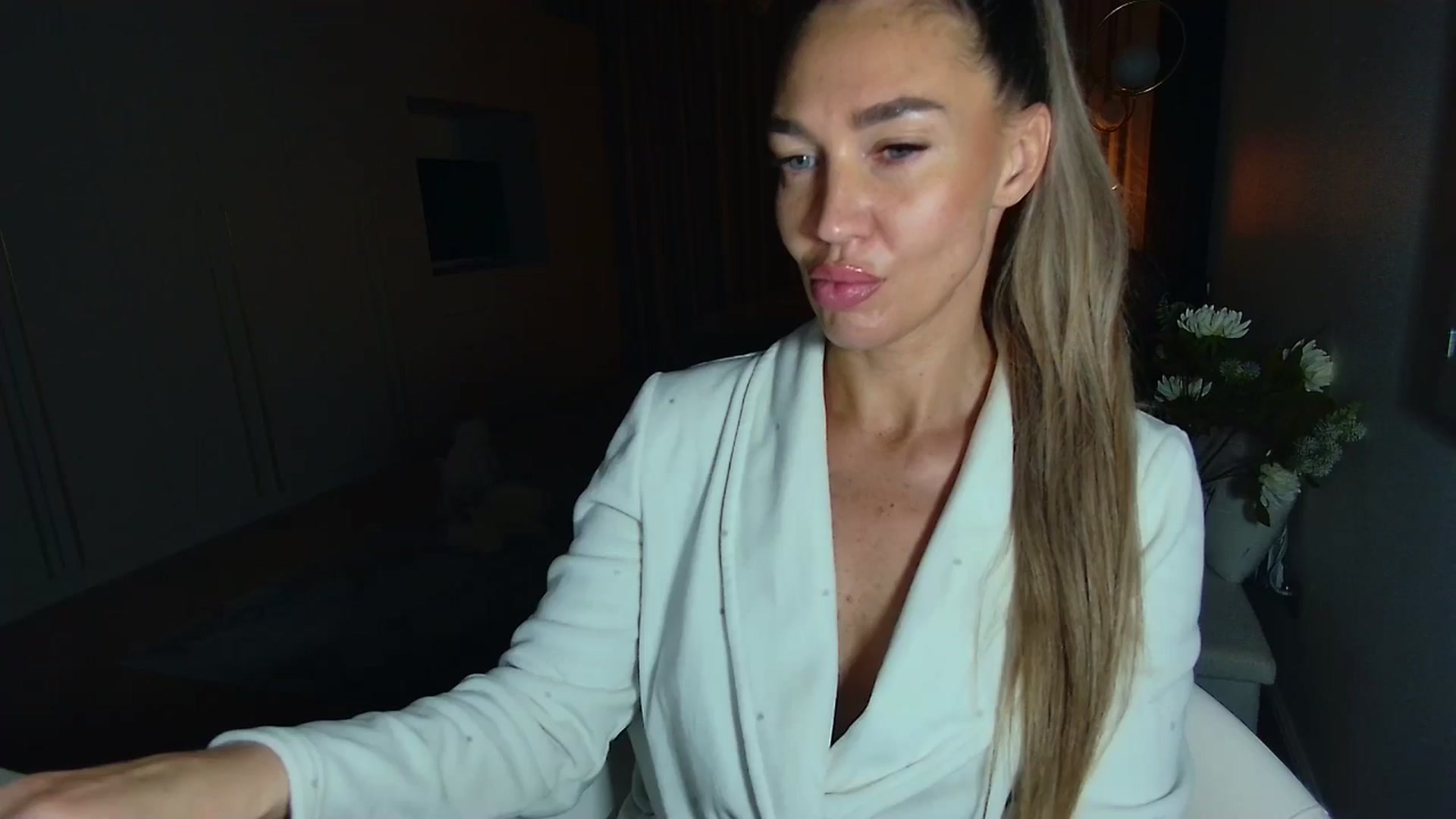 Gallery image thumbnail from Mystery_C's myfreecams stream on, 03/30/2026, 21:45 image 1 of 20