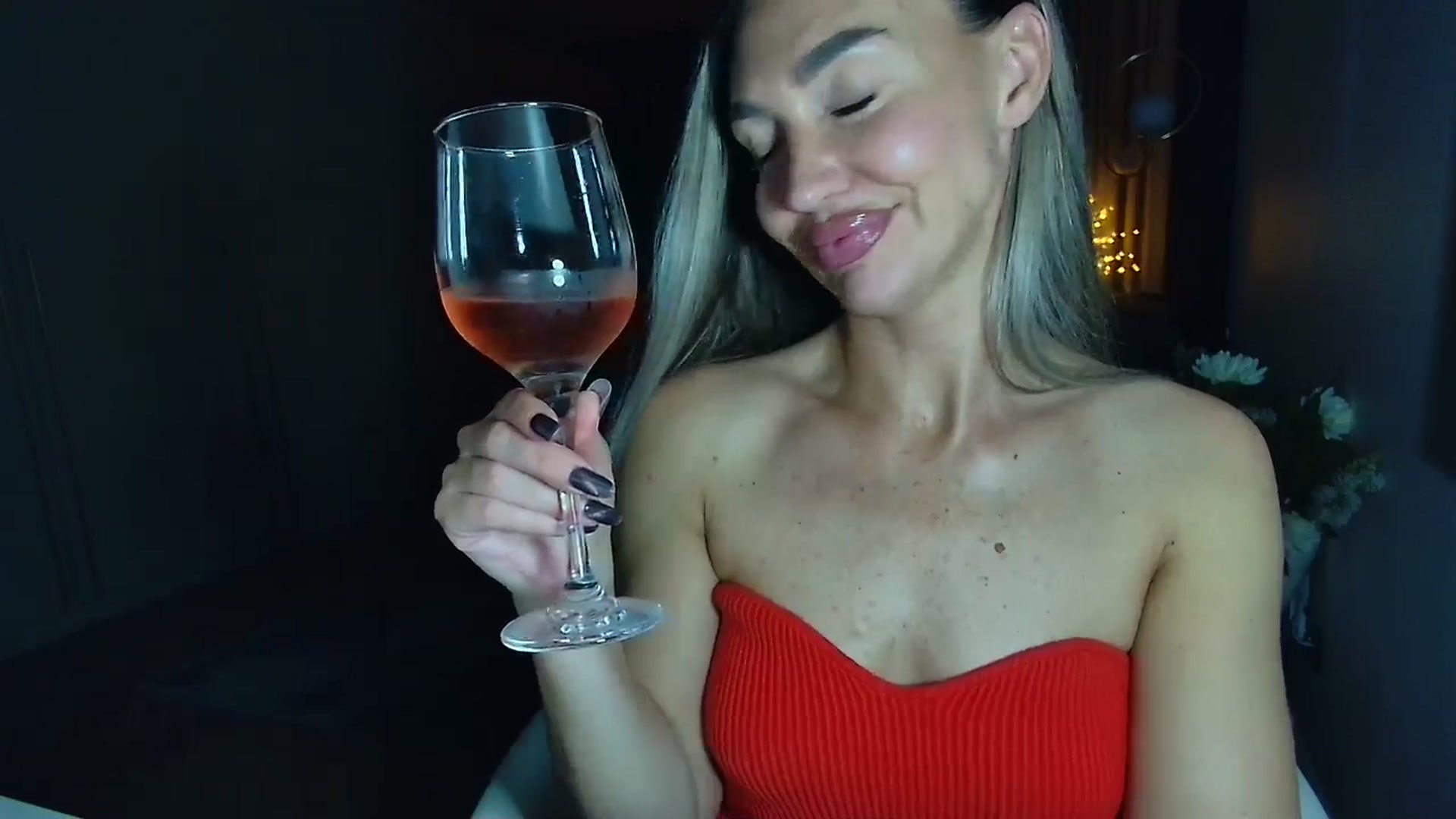 Gallery image thumbnail from Mystery_C's myfreecams stream on, 04/02/2026, 22:26 image 12 of 20