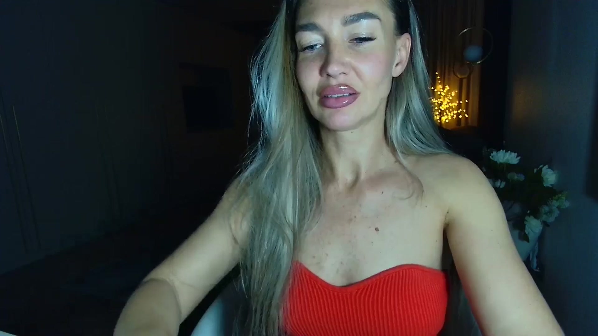 Gallery image thumbnail from Mystery_C's myfreecams stream on, 04/02/2026, 22:26 image 2 of 20