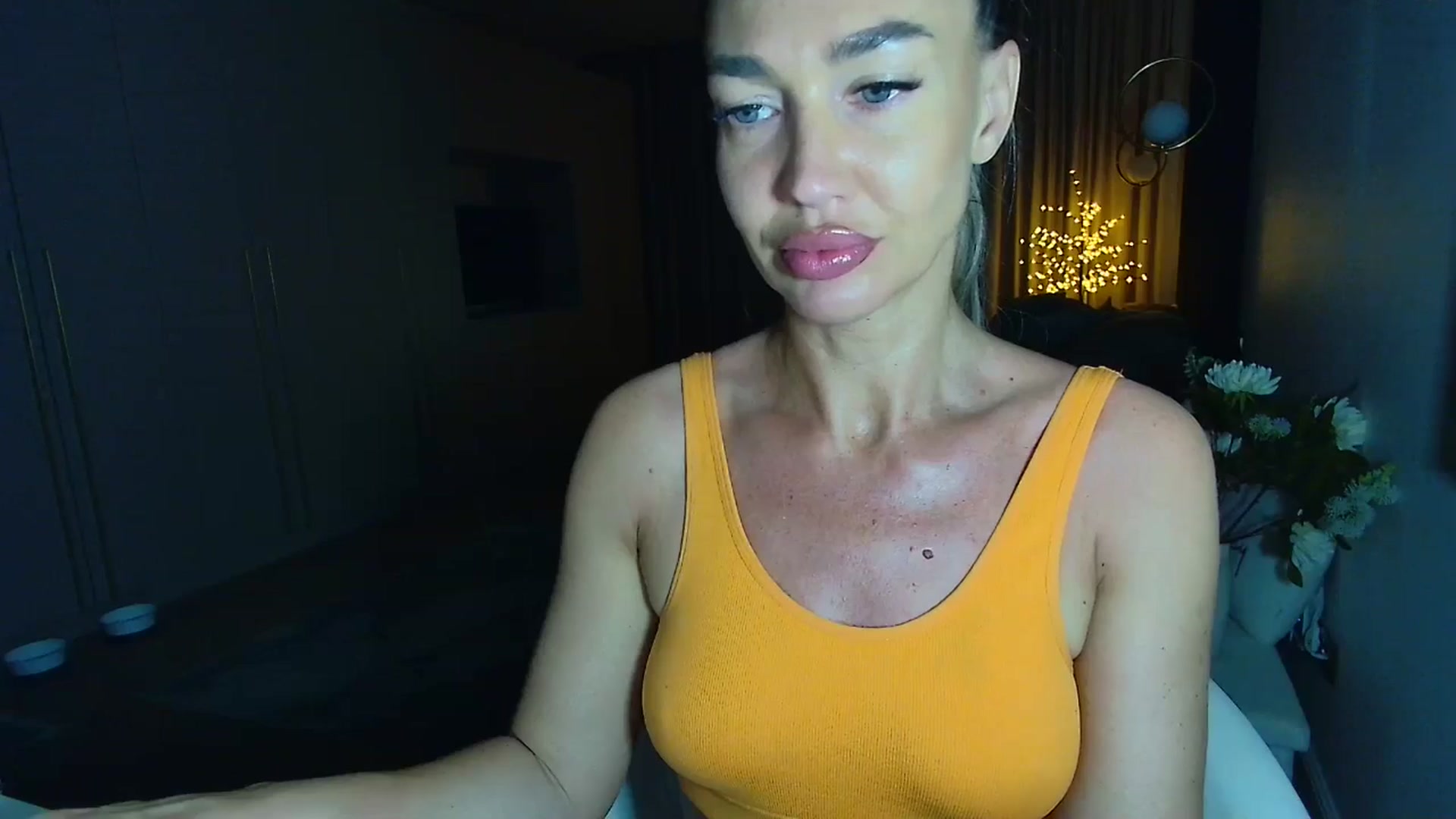 Gallery image thumbnail from Mystery_C's myfreecams stream on, 04/06/2026, 21:20 image 16 of 20