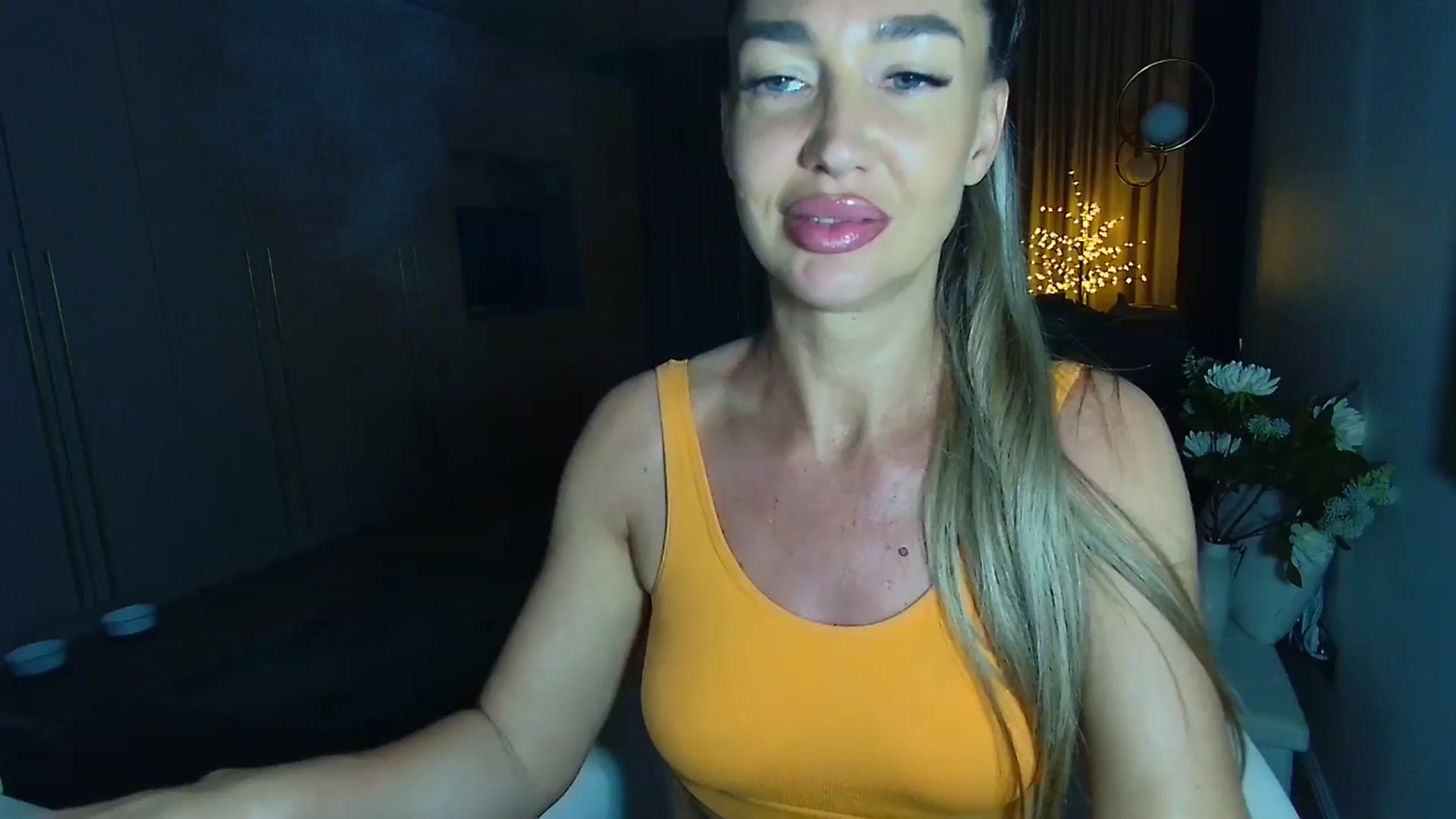 Gallery image thumbnail from Mystery_C's myfreecams stream on, 04/06/2026, 21:20 image 1 of 20