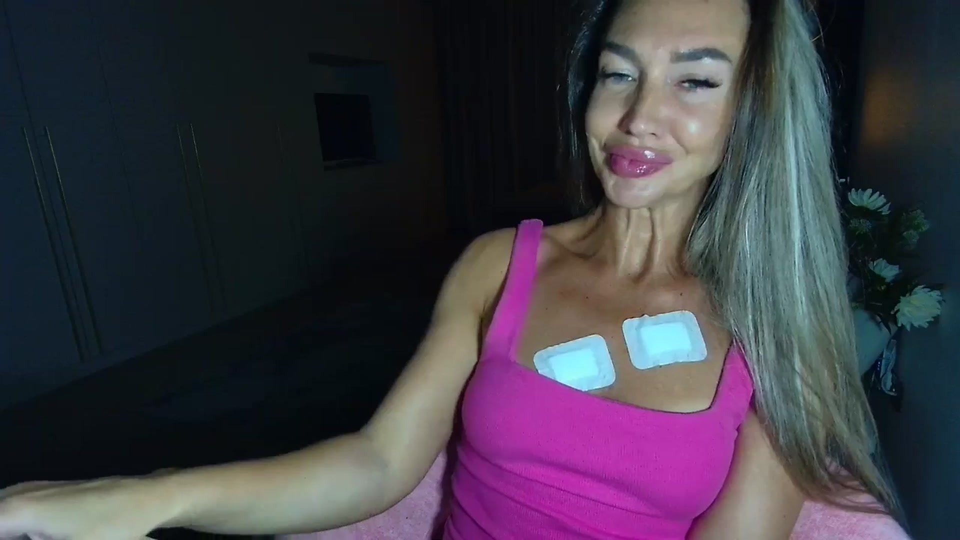 Gallery image thumbnail from Mystery_C's myfreecams stream on, 05/05/2026, 21:24 image 12 of 20