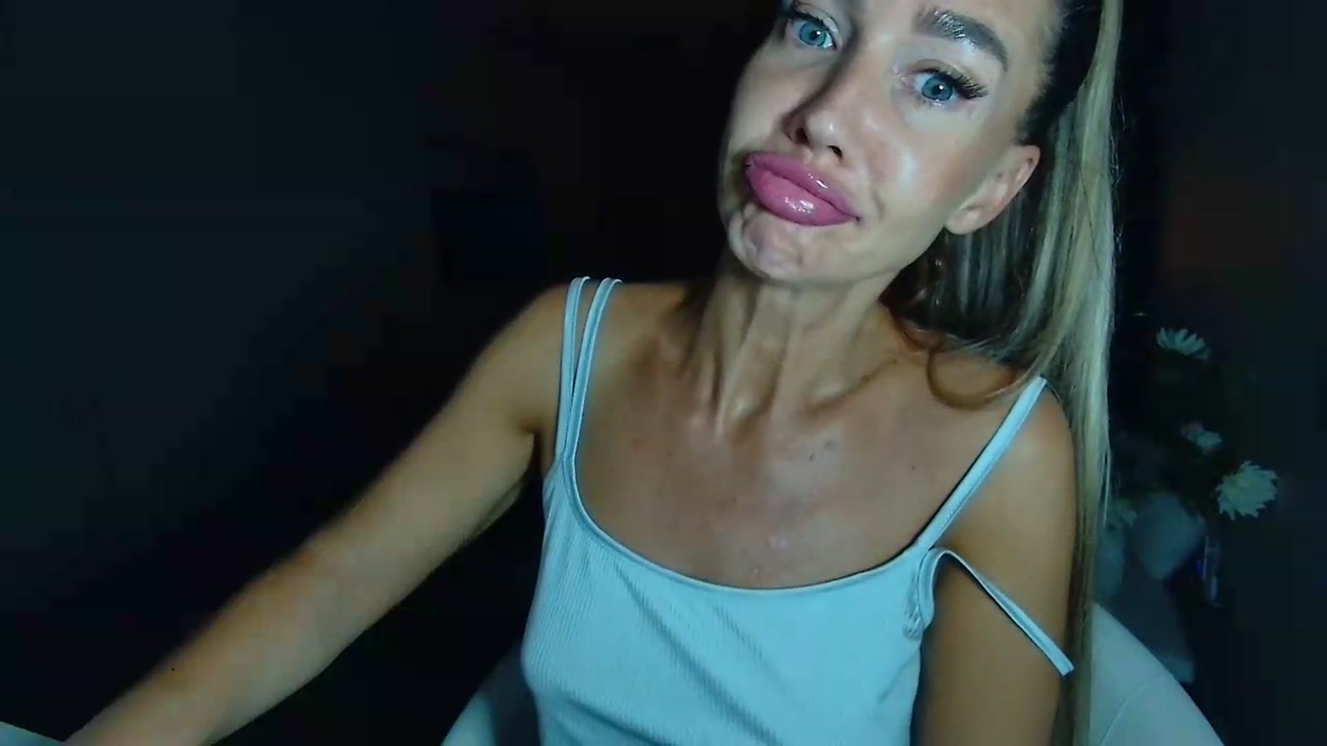 Gallery image thumbnail from Mystery_C's myfreecams stream on, 06/01/2026, 22:16 image 5 of 20