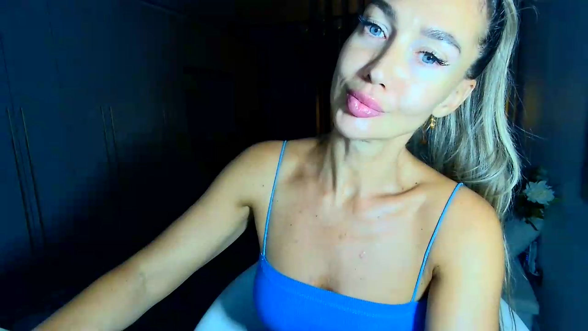 Gallery image thumbnail from Mystery_C's myfreecams stream on, 07/15/2026, 20:49 image 16 of 20