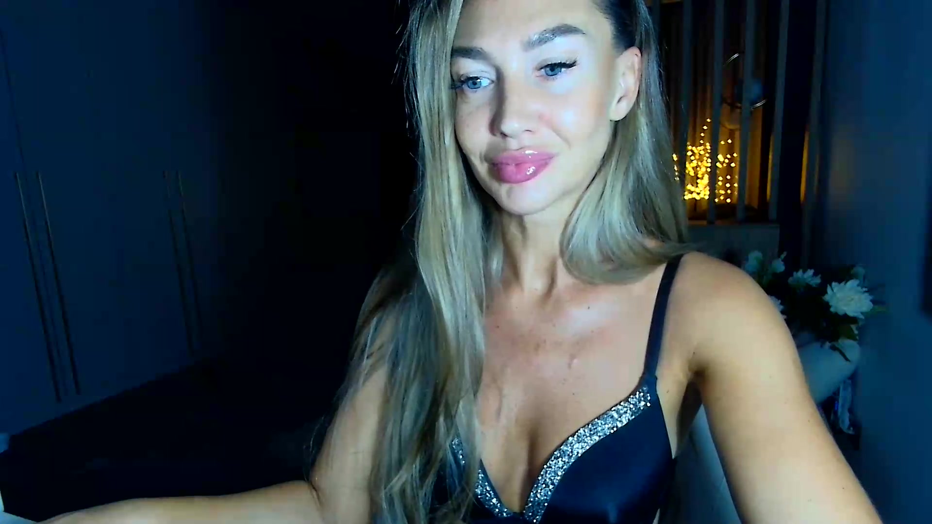 Gallery image thumbnail from Mystery_C's myfreecams stream on, 08/19/2026, 21:58 image 2 of 20