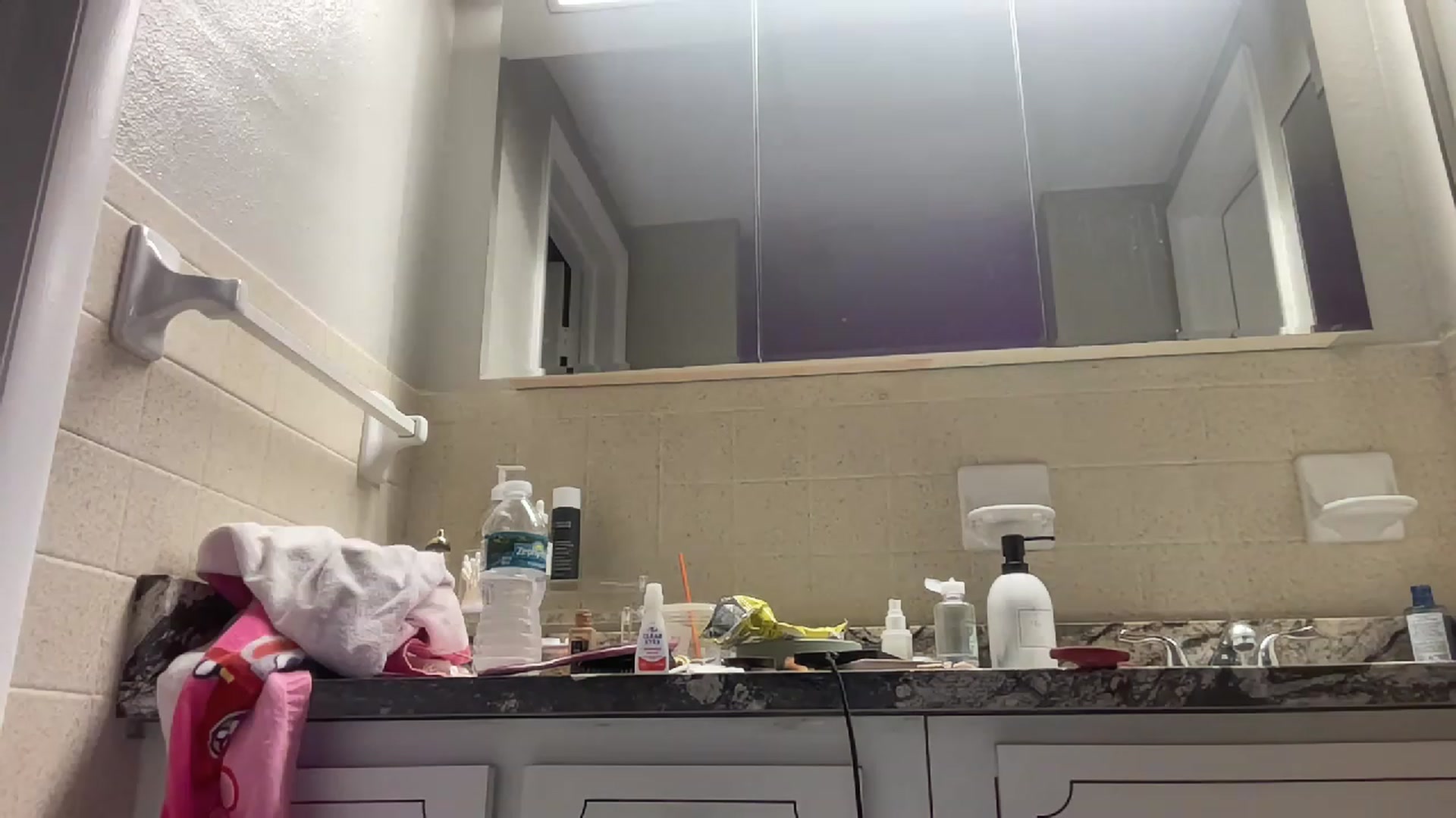 Gallery image thumbnail from Mystery_Milf's myfreecams stream on, 11/23/2022, 16:41 image 4 of 20