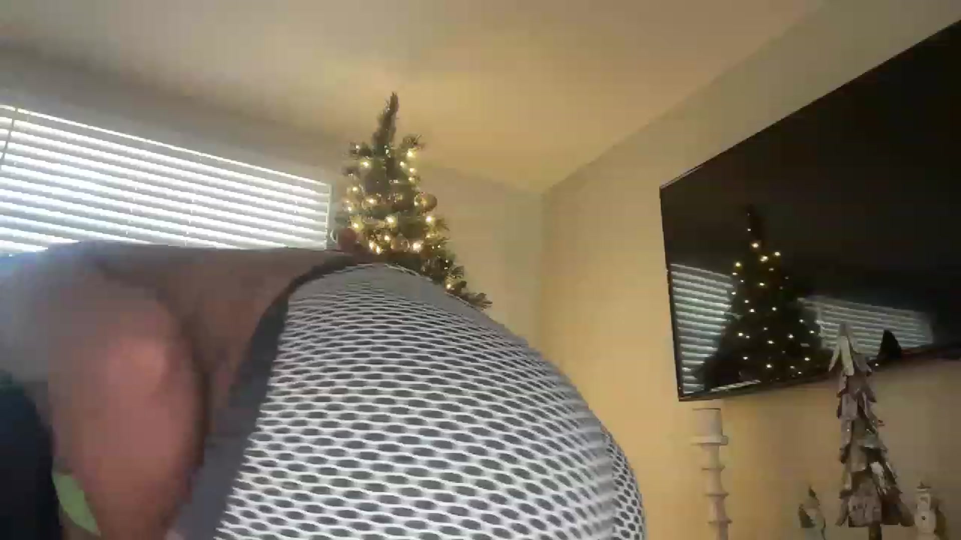 Gallery image thumbnail from Mystery_Milf's myfreecams stream on, 12/09/2022, 18:06 image 9 of 20