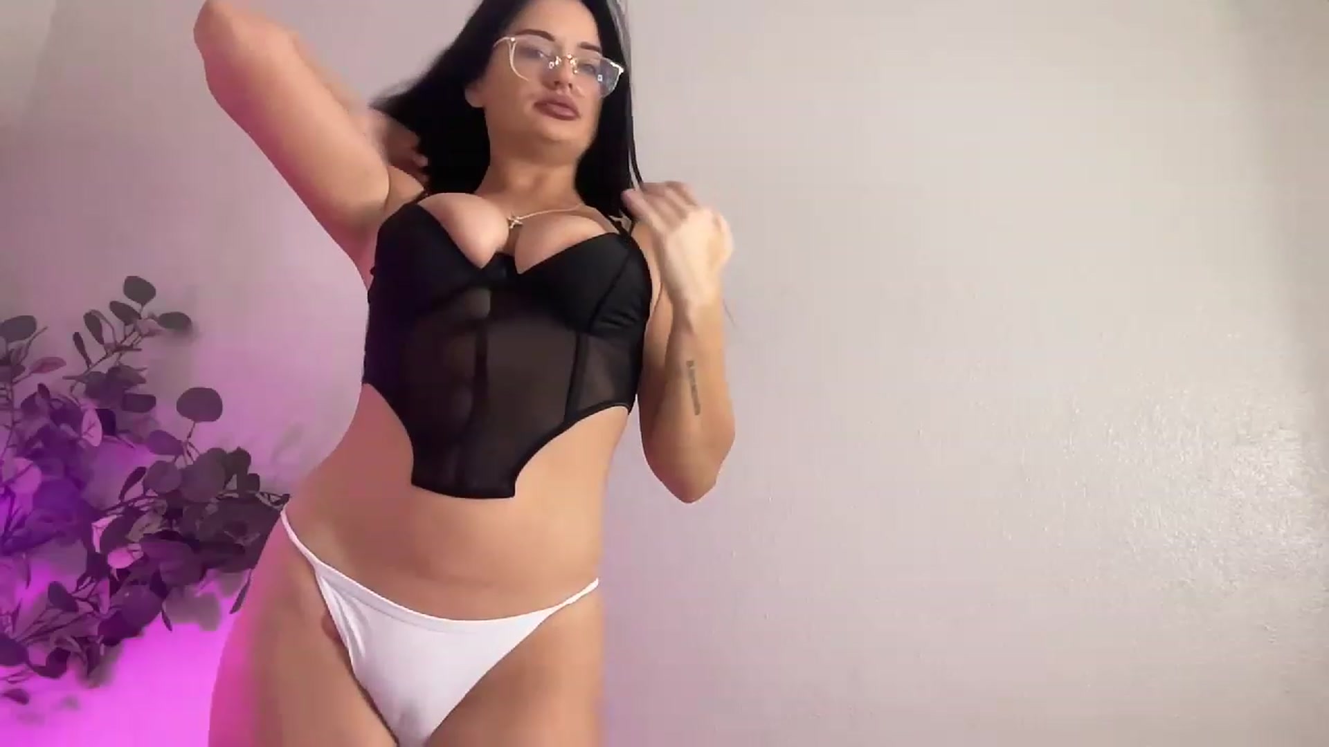 Gallery image thumbnail from Mystery_Milf's myfreecams stream on, 01/06/2023, 14:49 image 20 of 20