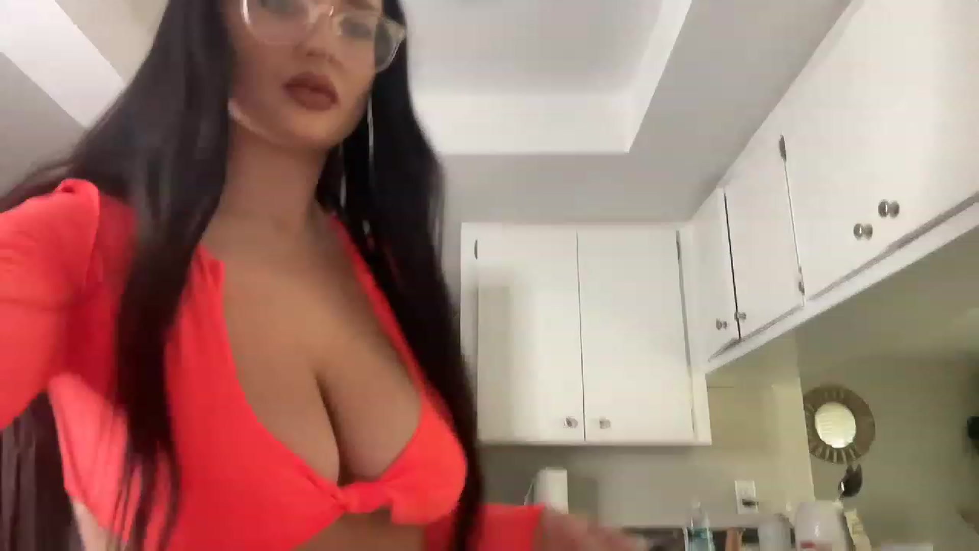 Gallery image thumbnail from Mystery_Milf's myfreecams stream on, 01/20/2023, 15:35 image 4 of 20