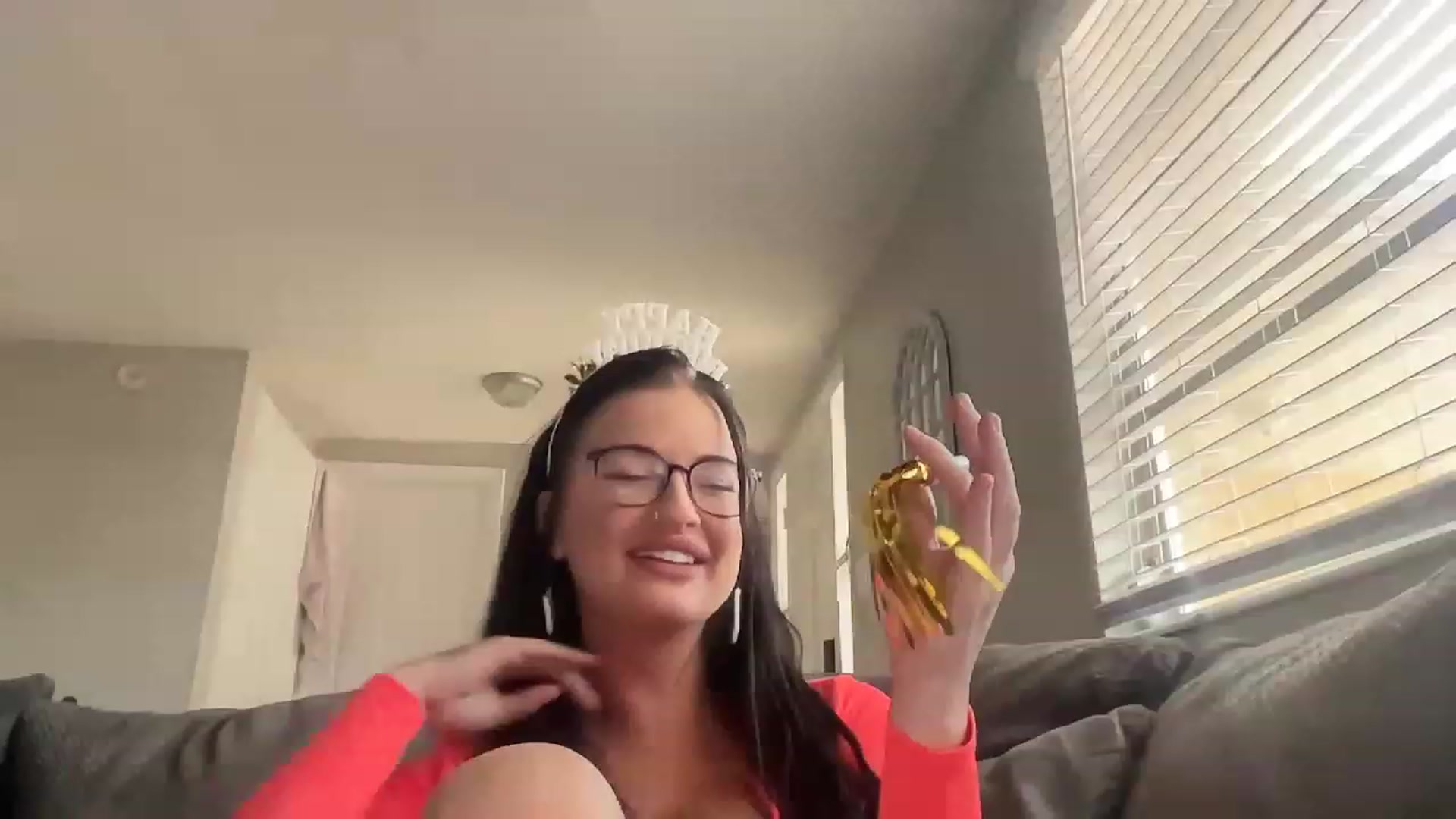 Gallery image thumbnail from Mystery_Milf's myfreecams stream on, 04/14/2023, 15:47 image 16 of 20