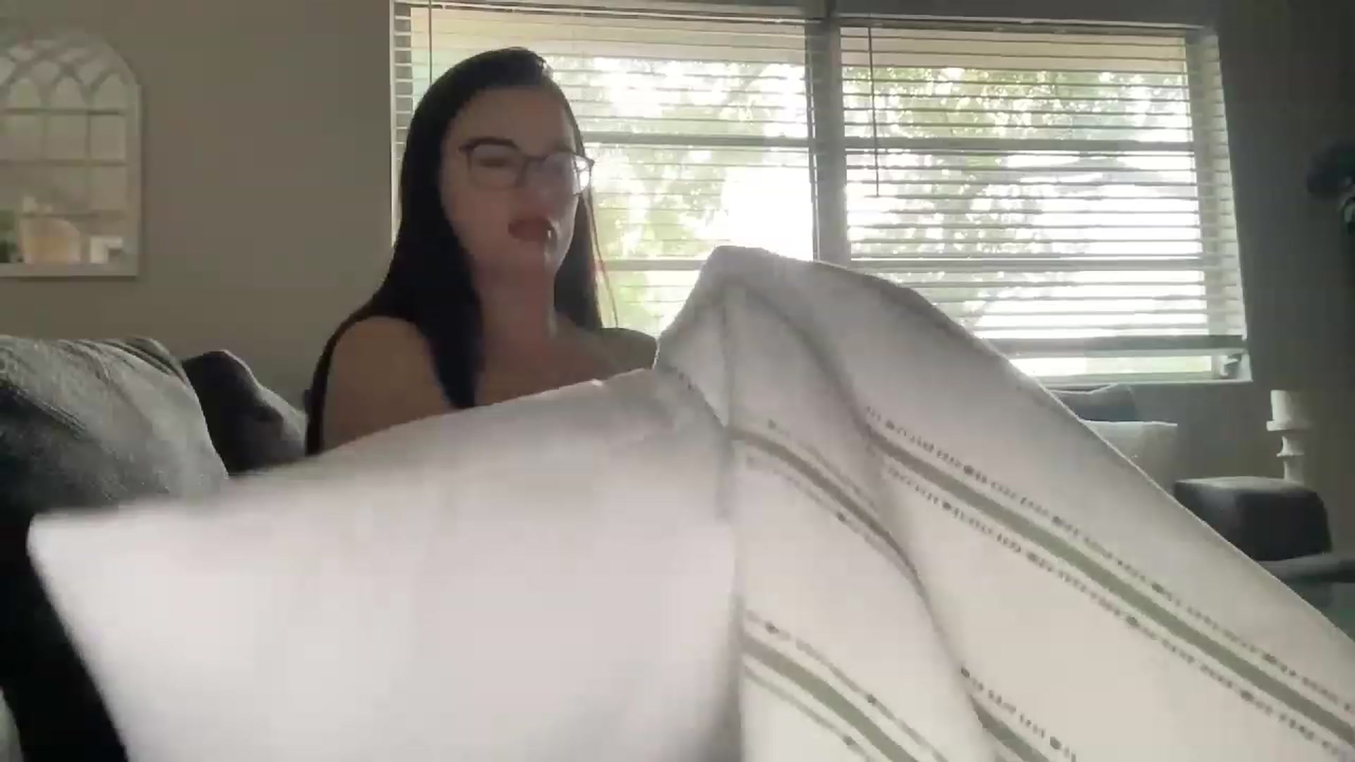 Gallery image thumbnail from Mystery_Milf's myfreecams stream on, 06/21/2023, 14:30 image 16 of 20