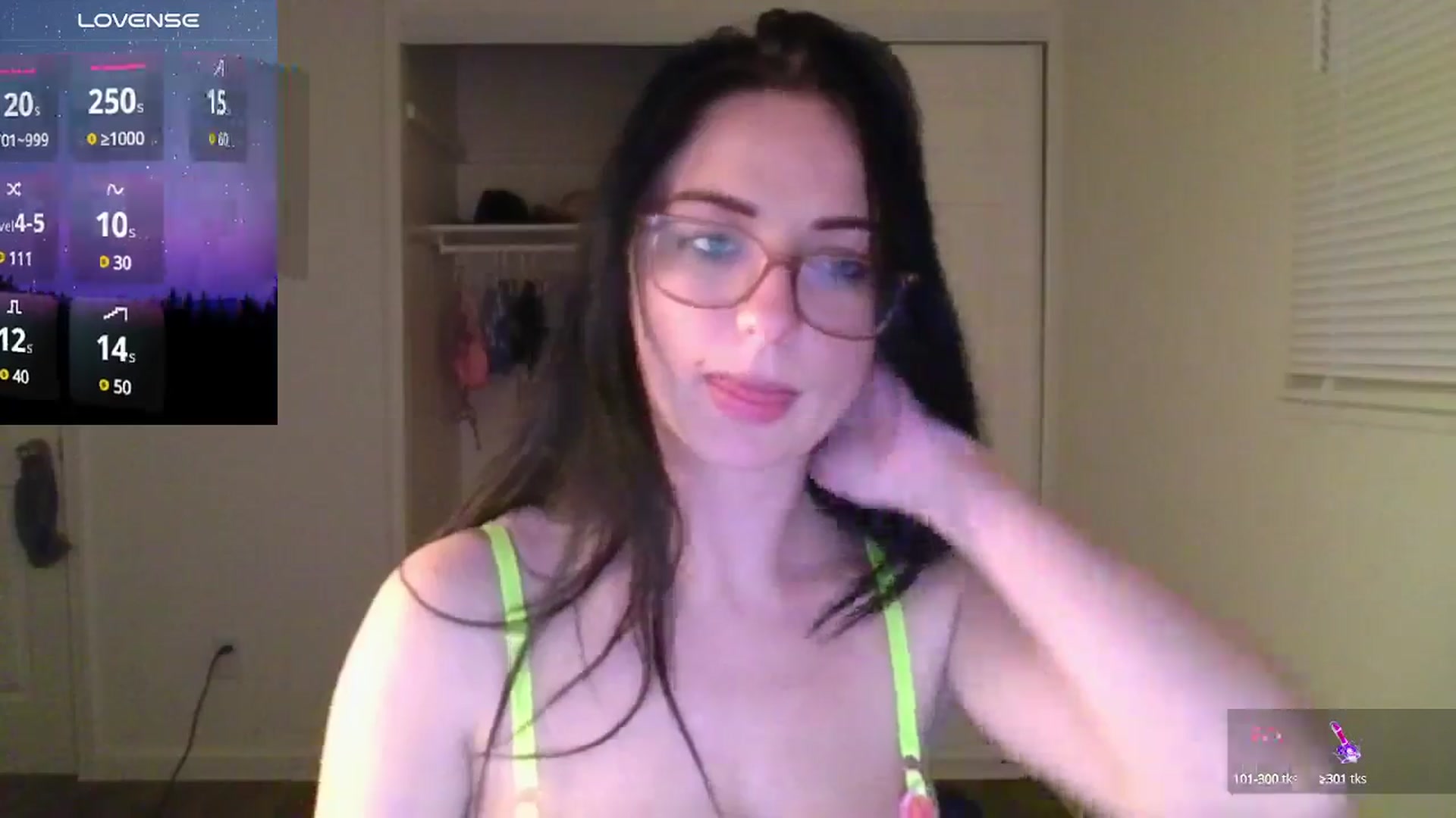 Gallery image thumbnail from Mystery_Milf's myfreecams stream on, 01/23/2025, 24:33 image 6 of 20