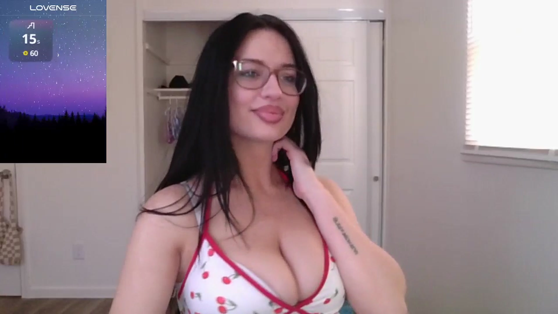Gallery image thumbnail from Mystery_Milf's myfreecams stream on, 02/07/2025, 16:19 image 12 of 20