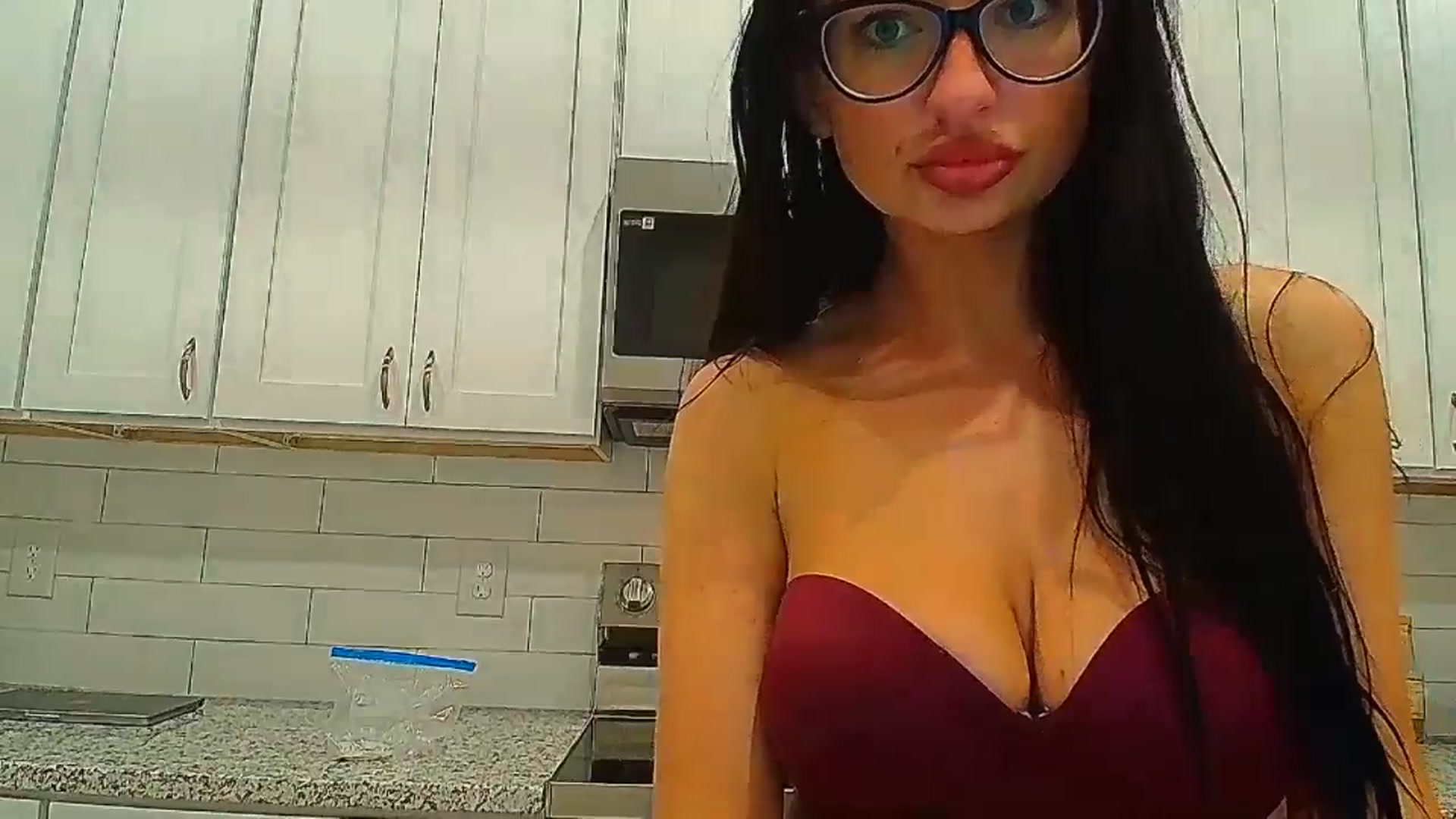 Gallery image thumbnail from Mystery_Milf's myfreecams stream on, 05/04/2025, 11:31 image 6 of 20
