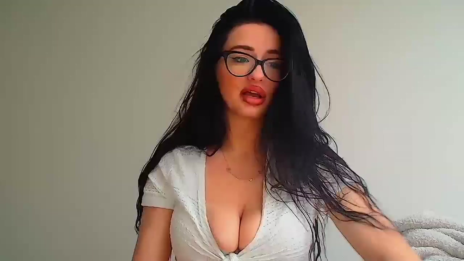 Gallery image thumbnail from Mystery_Milf's myfreecams stream on, 05/20/2025, 17:57 image 8 of 20