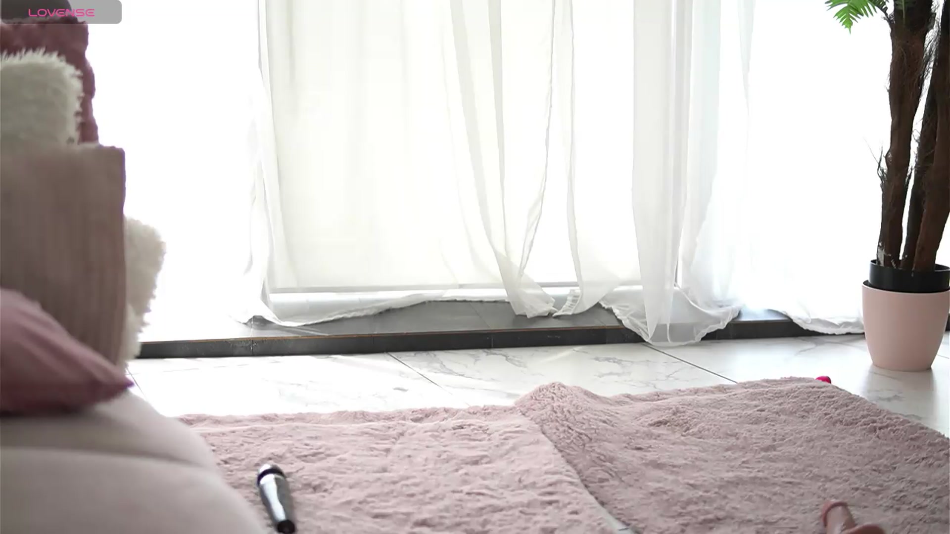 Gallery image thumbnail from MysticLayla's myfreecams stream on, 06/15/2026, 11:43 image 13 of 20