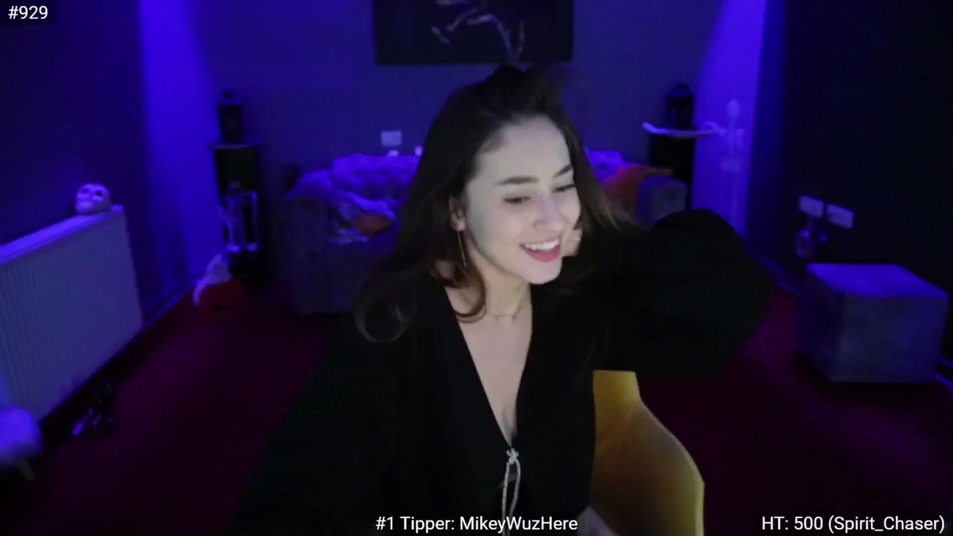 Gallery image thumbnail from Mystic_Ruby's myfreecams stream on, 10/18/2024, 07:31 image 14 of 20