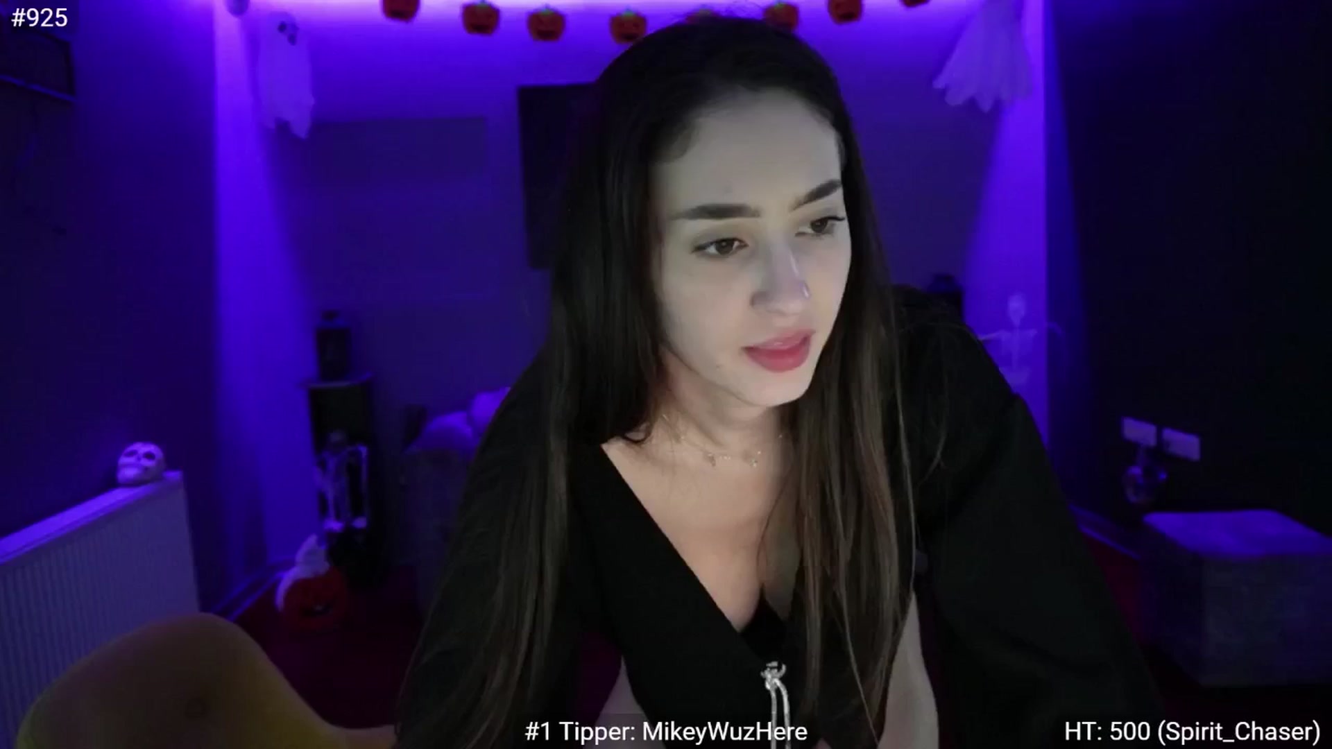 Gallery image thumbnail from Mystic_Ruby's myfreecams stream on, 10/18/2024, 07:31 image 19 of 20