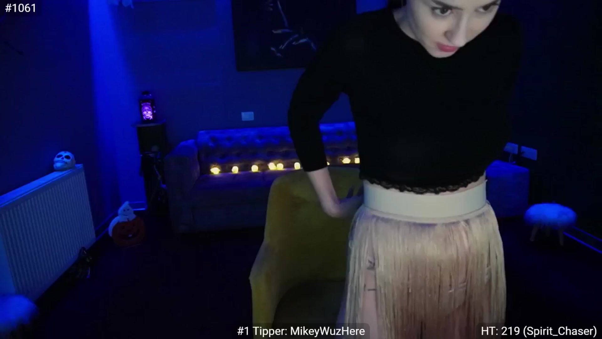 Gallery image thumbnail from Mystic_Ruby's myfreecams stream on, 10/23/2024, 07:52 image 3 of 20