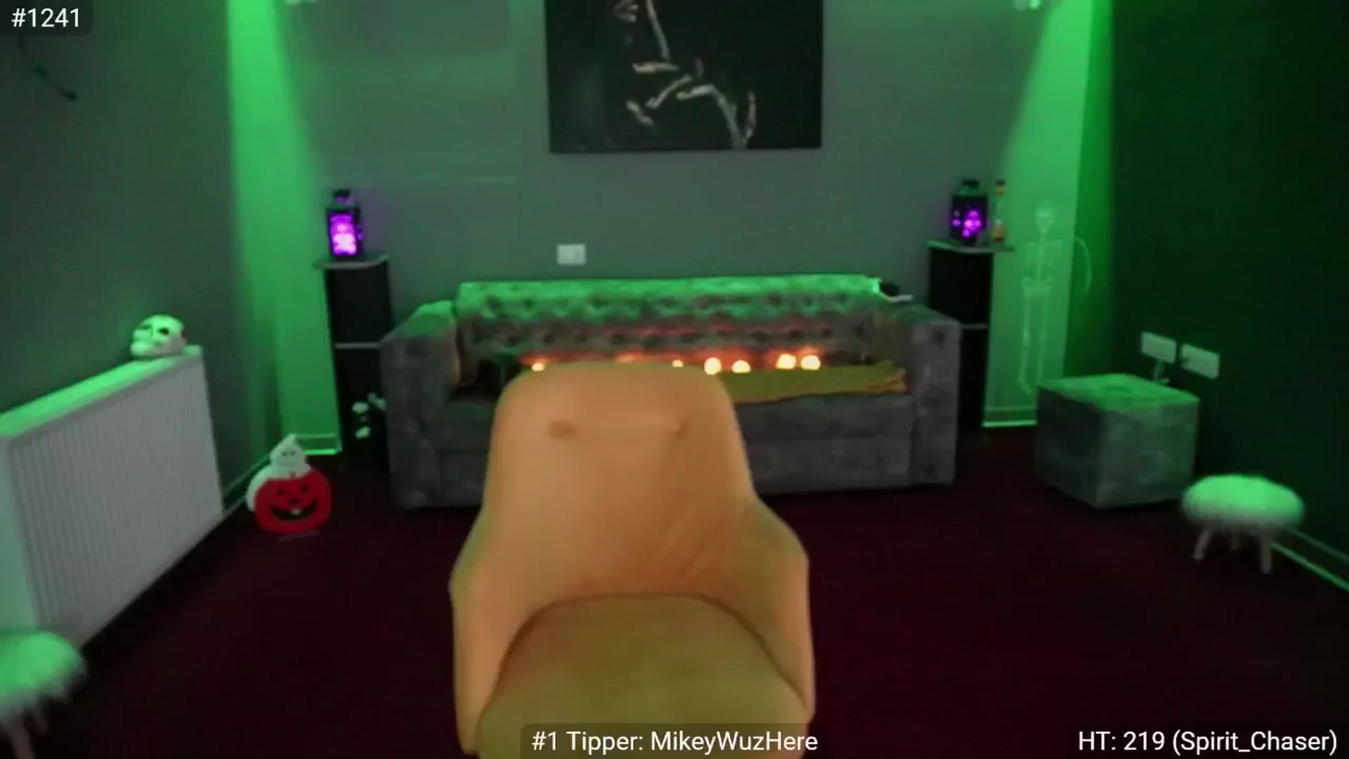 Gallery image thumbnail from Mystic_Ruby's myfreecams stream on, 10/31/2024, 08:25 image 12 of 20