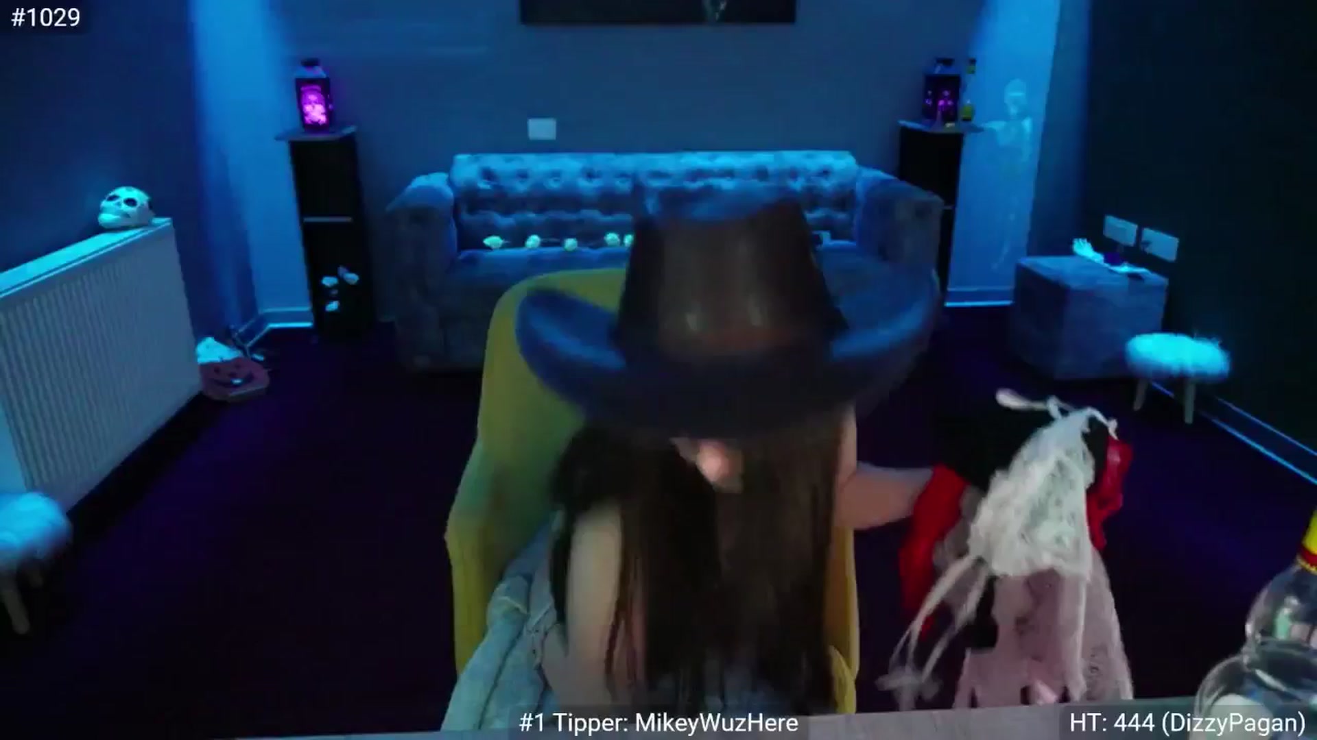 Gallery image thumbnail from Mystic_Ruby's myfreecams stream on, 11/05/2024, 08:53 image 16 of 20