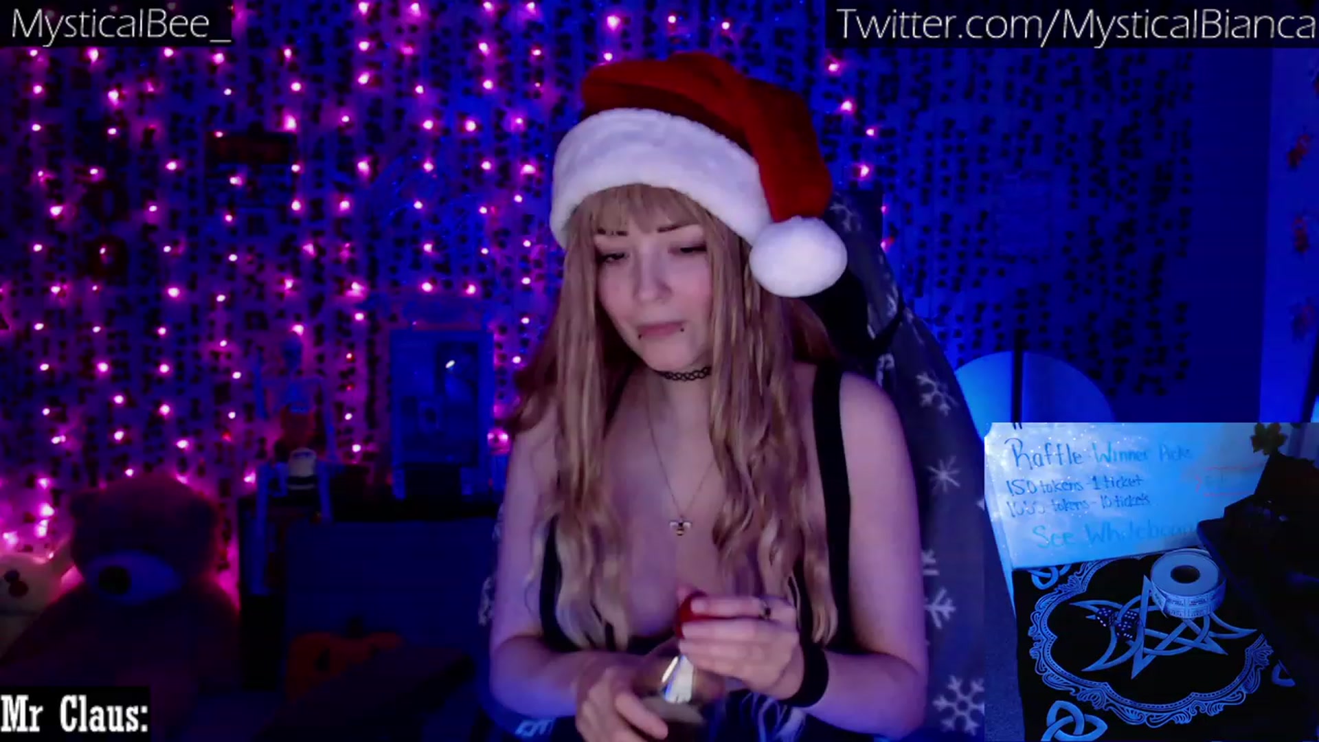 Gallery image thumbnail from MysticalBee_'s myfreecams stream on, 12/13/2022, 01:01 image 4 of 20
