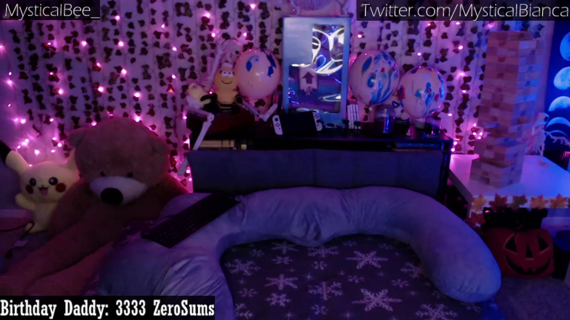 Gallery image thumbnail from MysticalBee_'s myfreecams stream on, 01/22/2023, 03:10 image 11 of 20