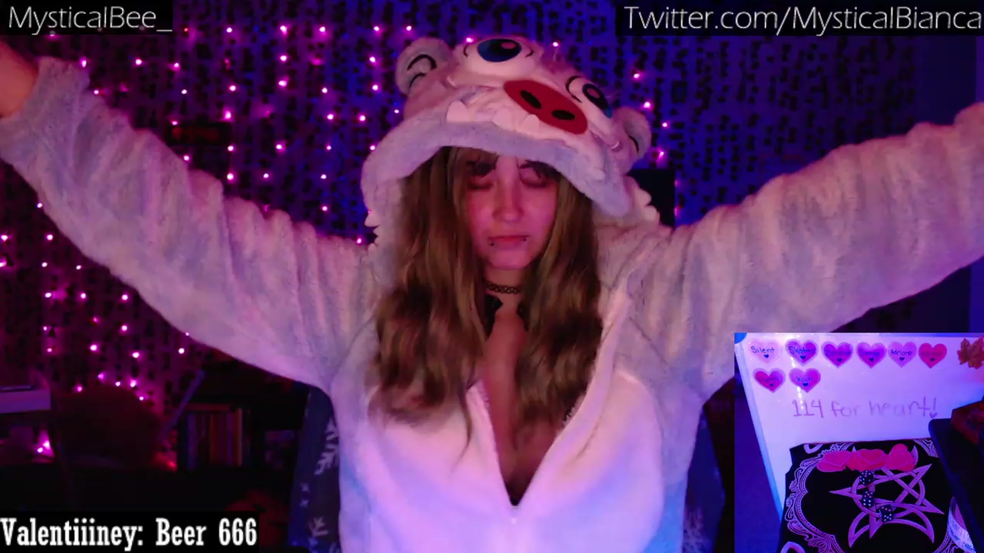 Gallery image thumbnail from MysticalBee_'s myfreecams stream on, 02/20/2023, 04:47 image 1 of 20