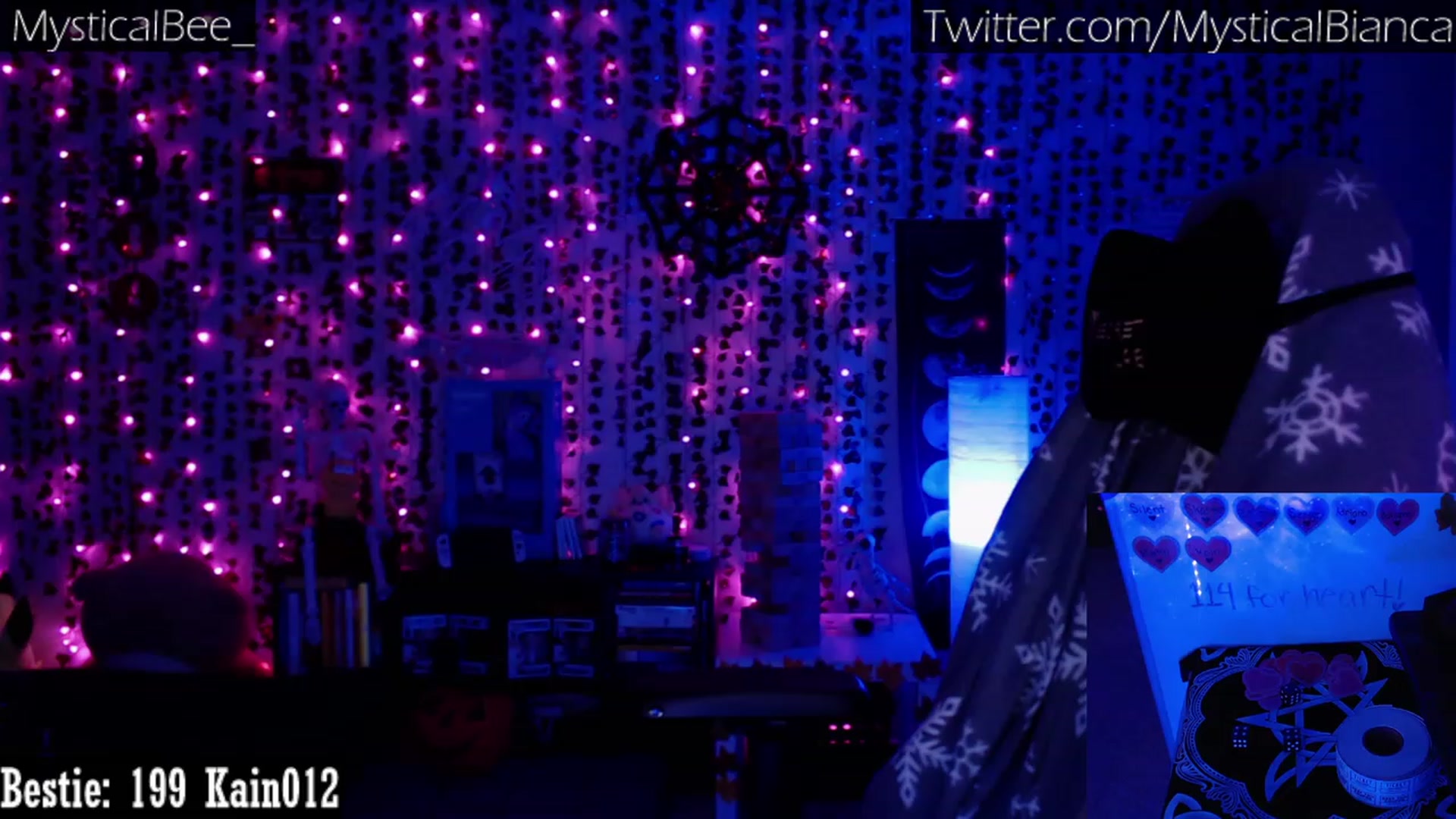Gallery image thumbnail from MysticalBee_'s myfreecams stream on, 03/13/2023, 03:20 image 10 of 20