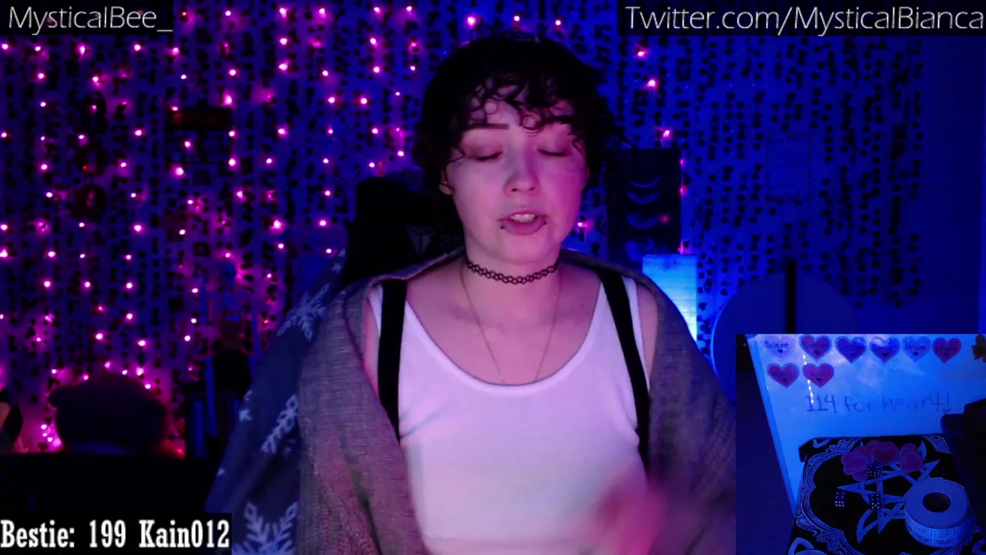 Gallery image thumbnail from MysticalBee_'s myfreecams stream on, 03/13/2023, 03:20 image 6 of 20