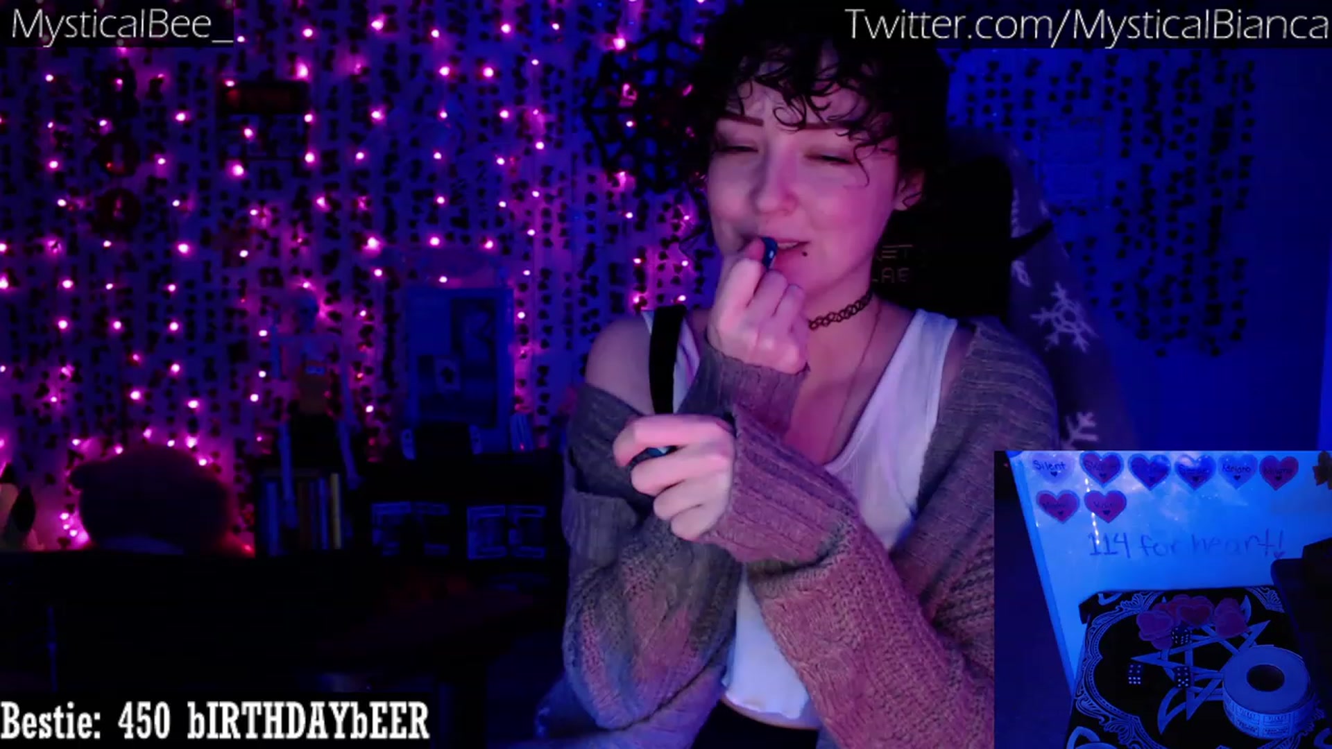 Gallery image thumbnail from MysticalBee_'s myfreecams stream on, 03/13/2023, 03:20 image 12 of 20