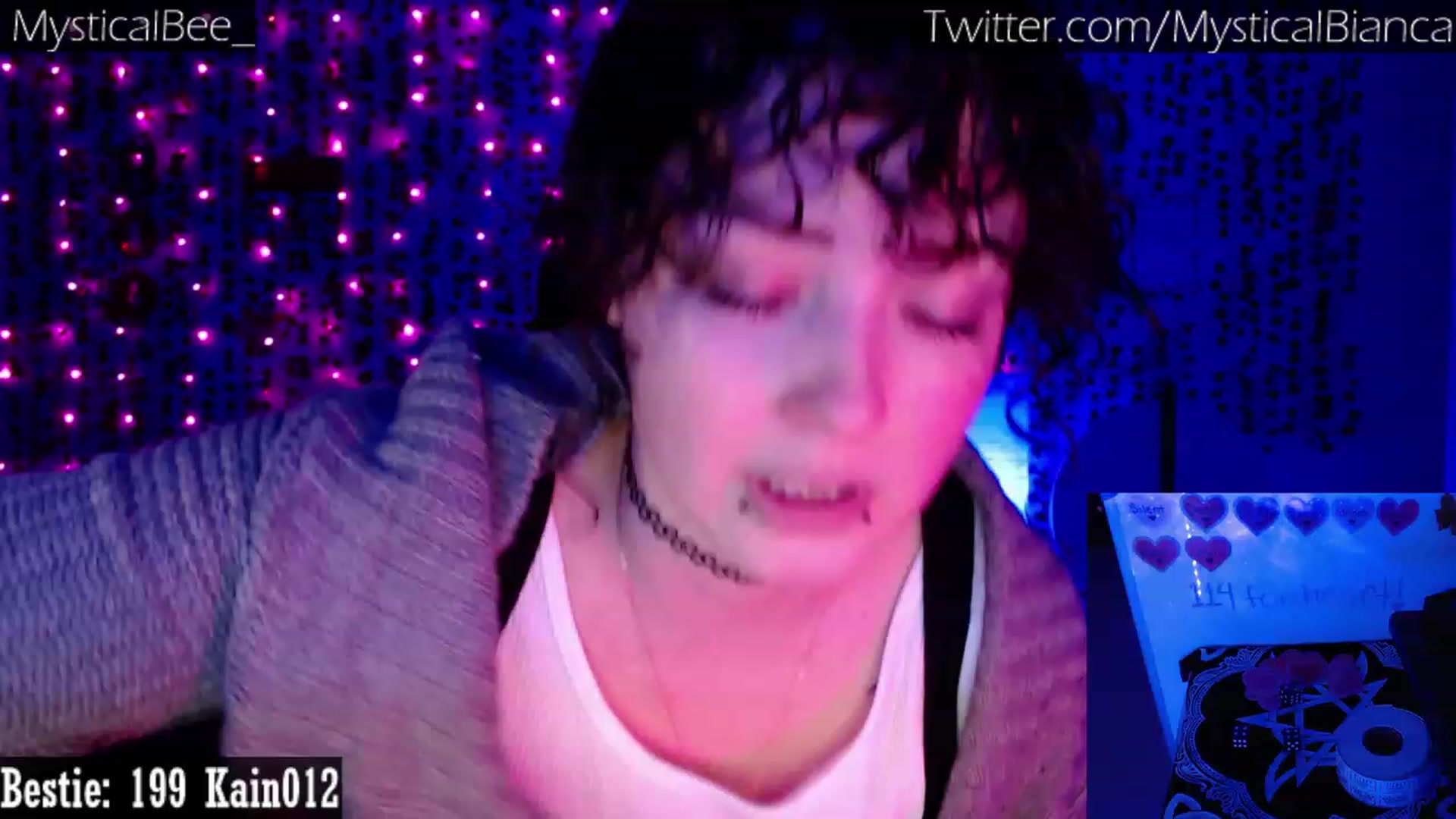 Gallery image thumbnail from MysticalBee_'s myfreecams stream on, 03/13/2023, 03:20 image 7 of 20