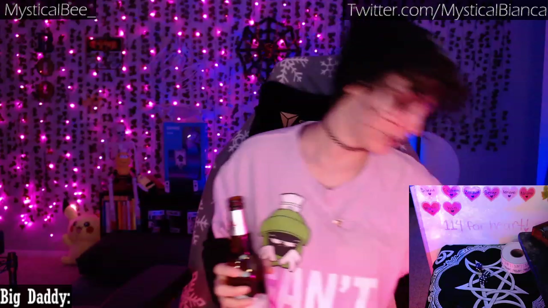 Gallery image thumbnail from MysticalBee_'s myfreecams stream on, 03/29/2023, 01:13 image 13 of 20
