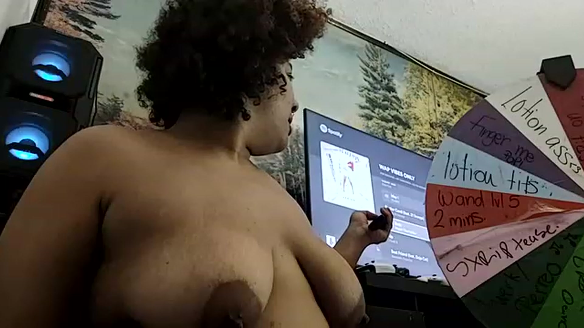 Gallery image thumbnail from Mysticbae's myfreecams stream on, 12/01/2022, 08:04 image 5 of 20