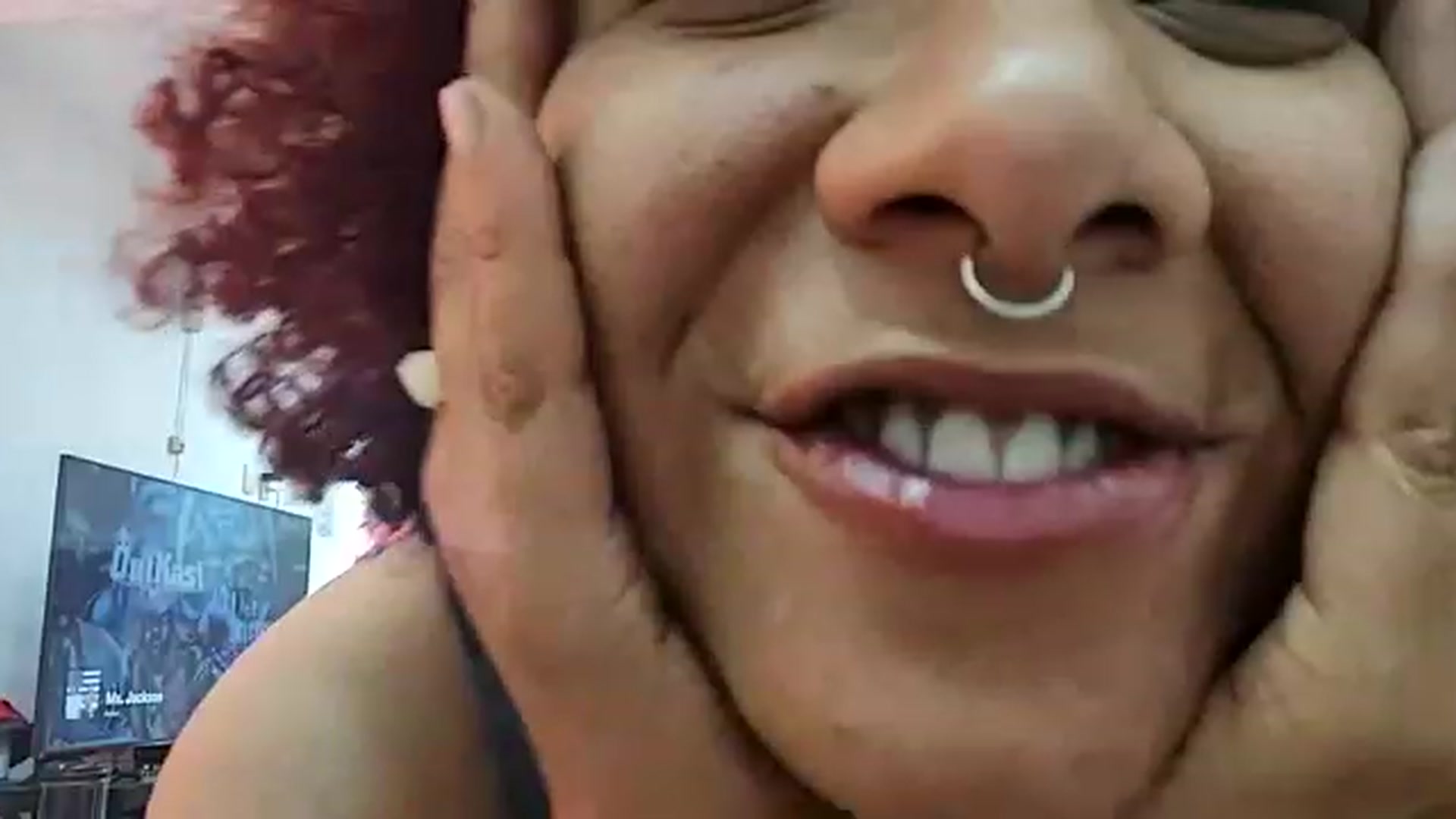 Gallery image thumbnail from Mysticbae's myfreecams stream on, 02/13/2023, 17:16 image 8 of 20