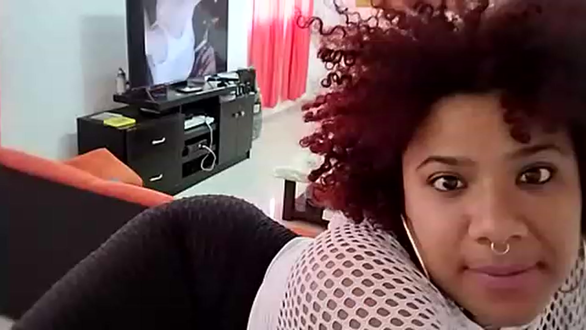 Gallery image thumbnail from Mysticbae's myfreecams stream on, 03/07/2023, 16:13 image 15 of 20