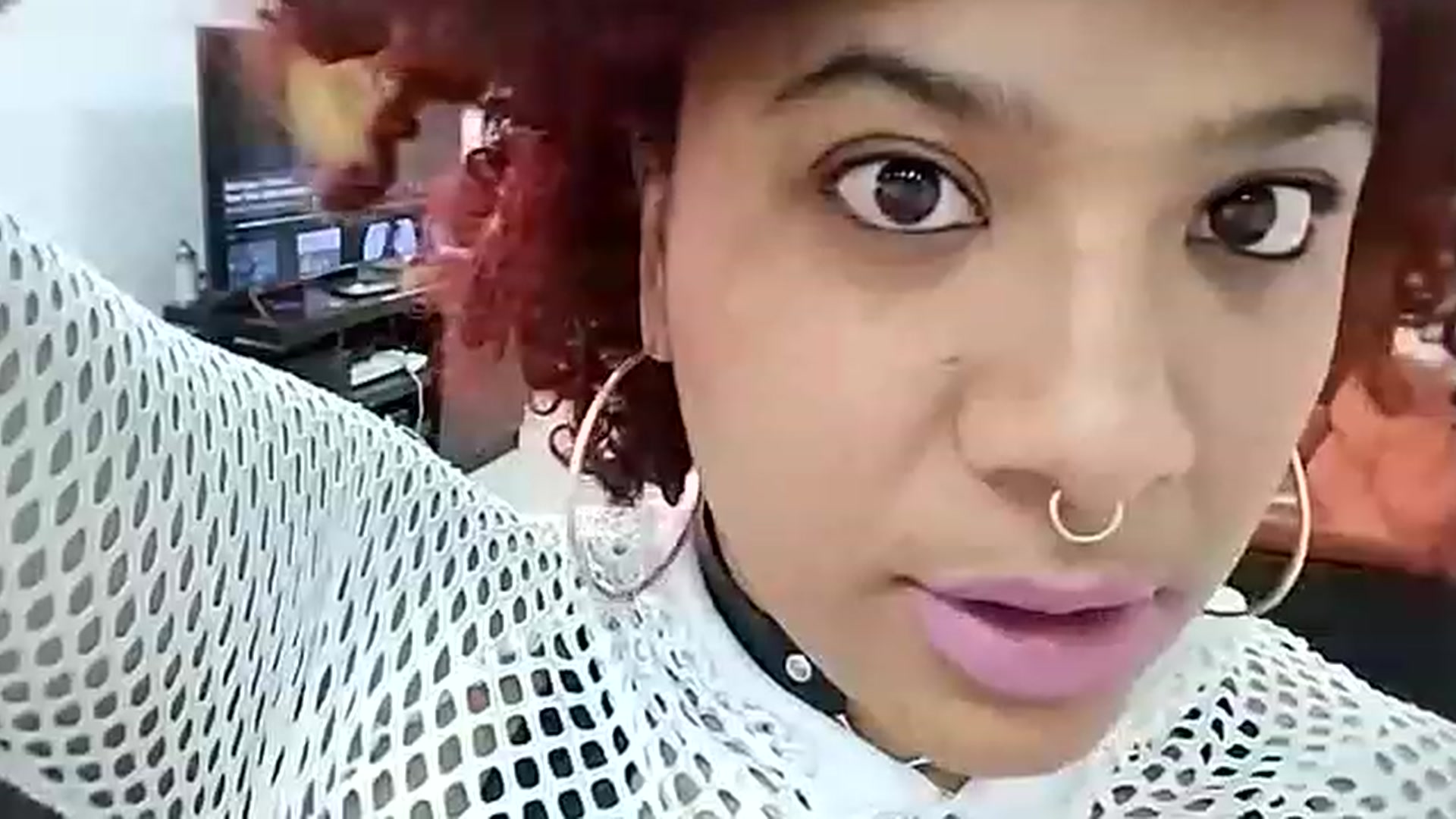 Gallery image thumbnail from Mysticbae's myfreecams stream on, 03/07/2023, 16:50 image 4 of 20