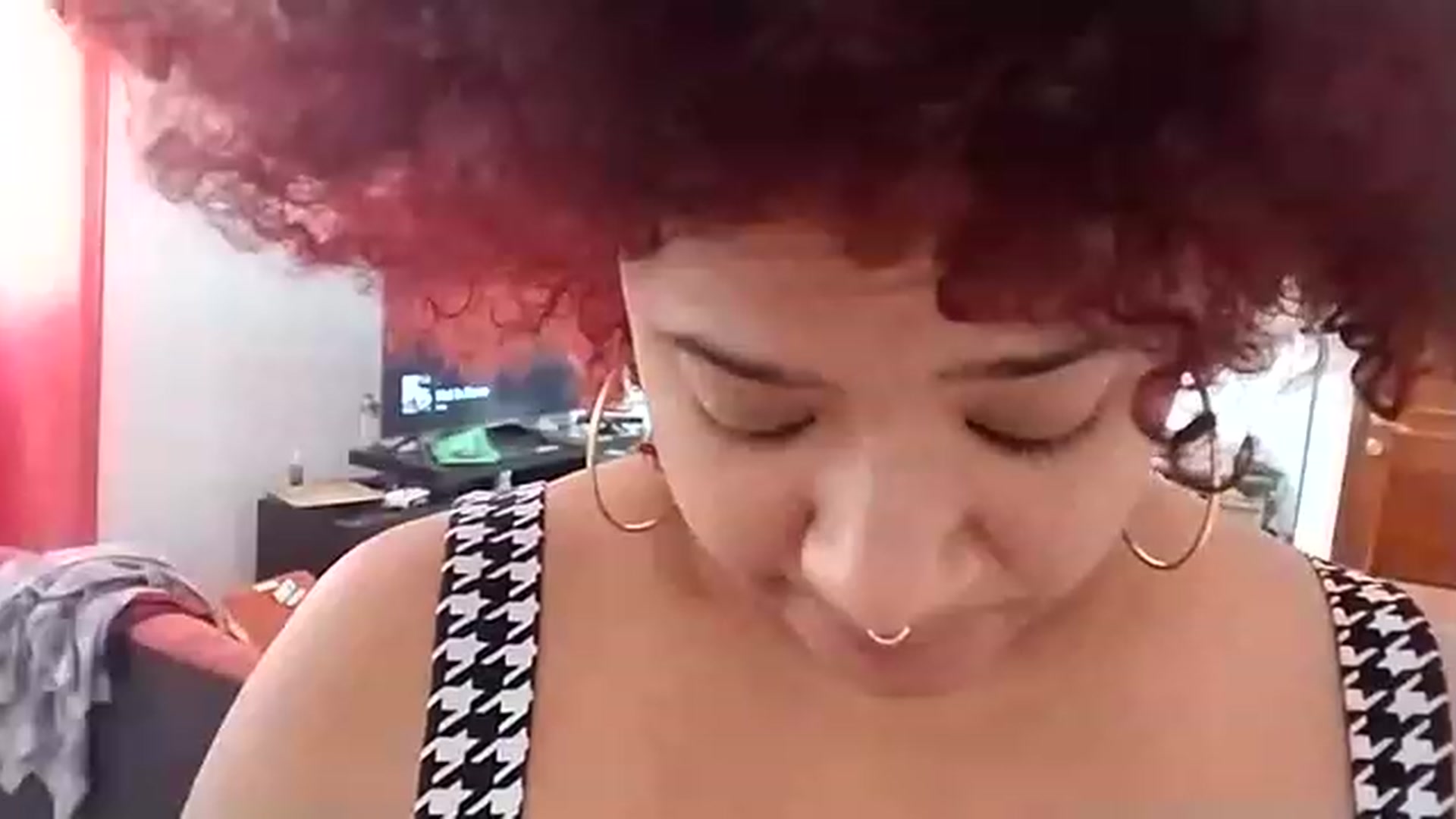 Gallery image thumbnail from Mysticbae's myfreecams stream on, 03/09/2023, 18:22 image 9 of 20