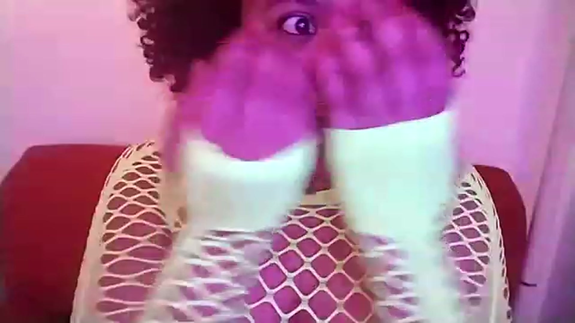 Gallery image thumbnail from Mysticbae's myfreecams stream on, 04/16/2023, 01:28 image 6 of 20