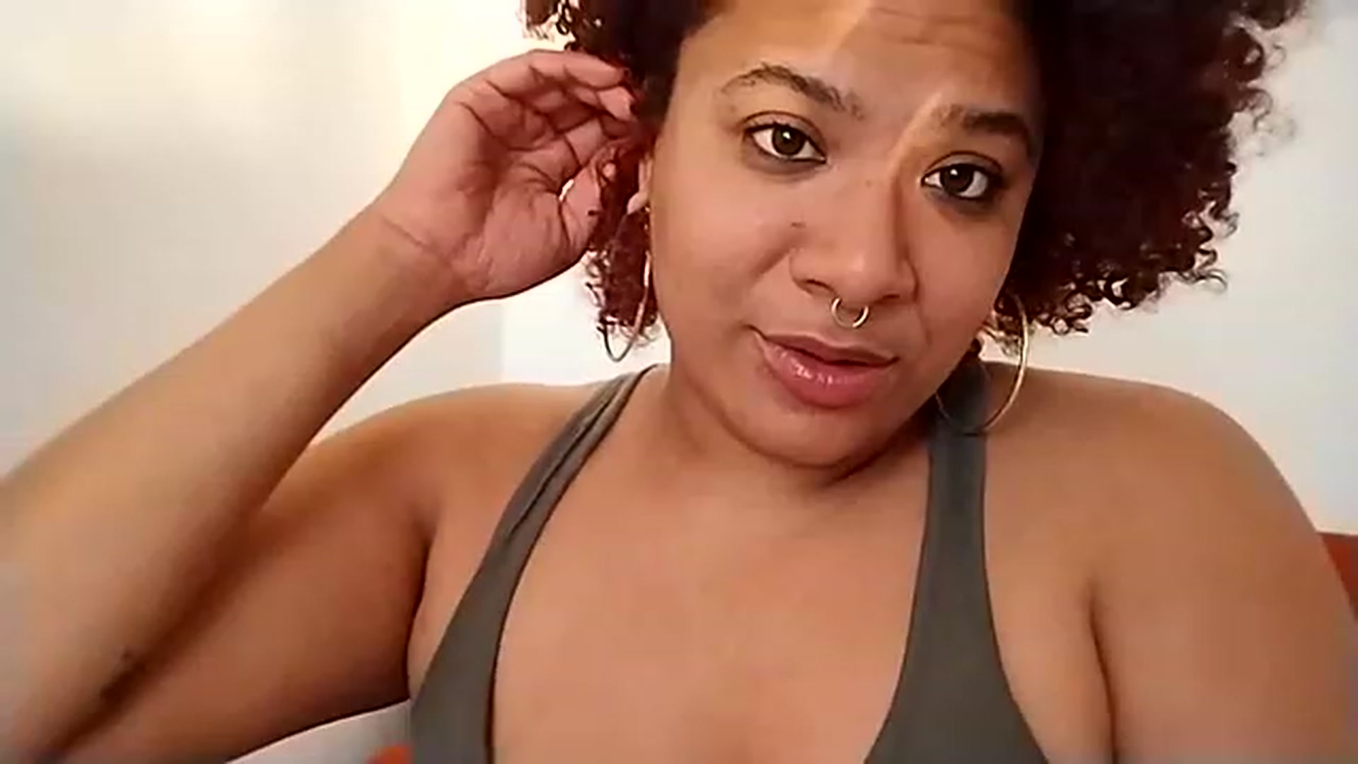 Gallery image thumbnail from Mysticbae's myfreecams stream on, 04/24/2023, 24:47 image 16 of 20