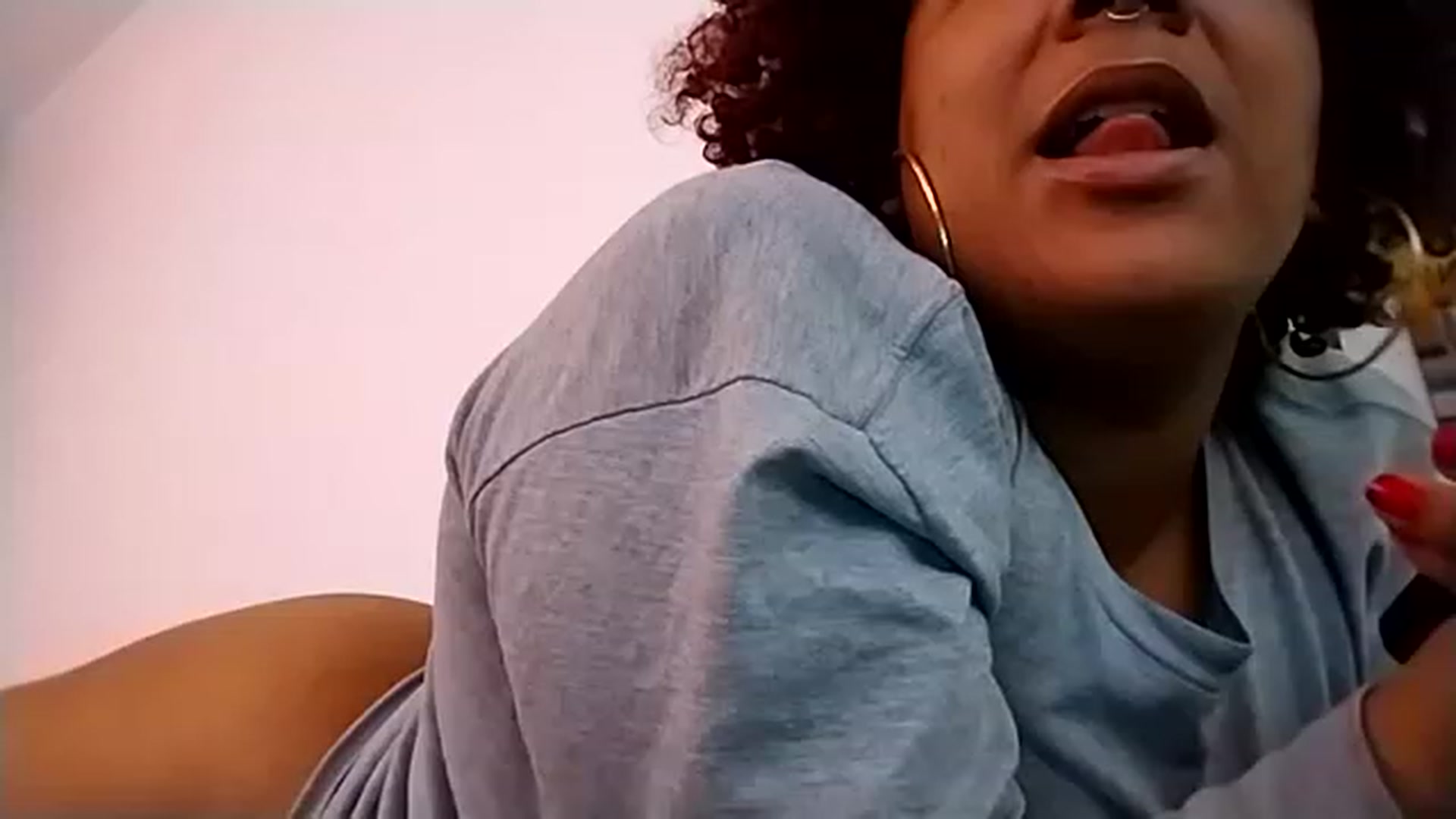 Gallery image thumbnail from Mysticbae's myfreecams stream on, 05/03/2023, 18:09 image 2 of 20
