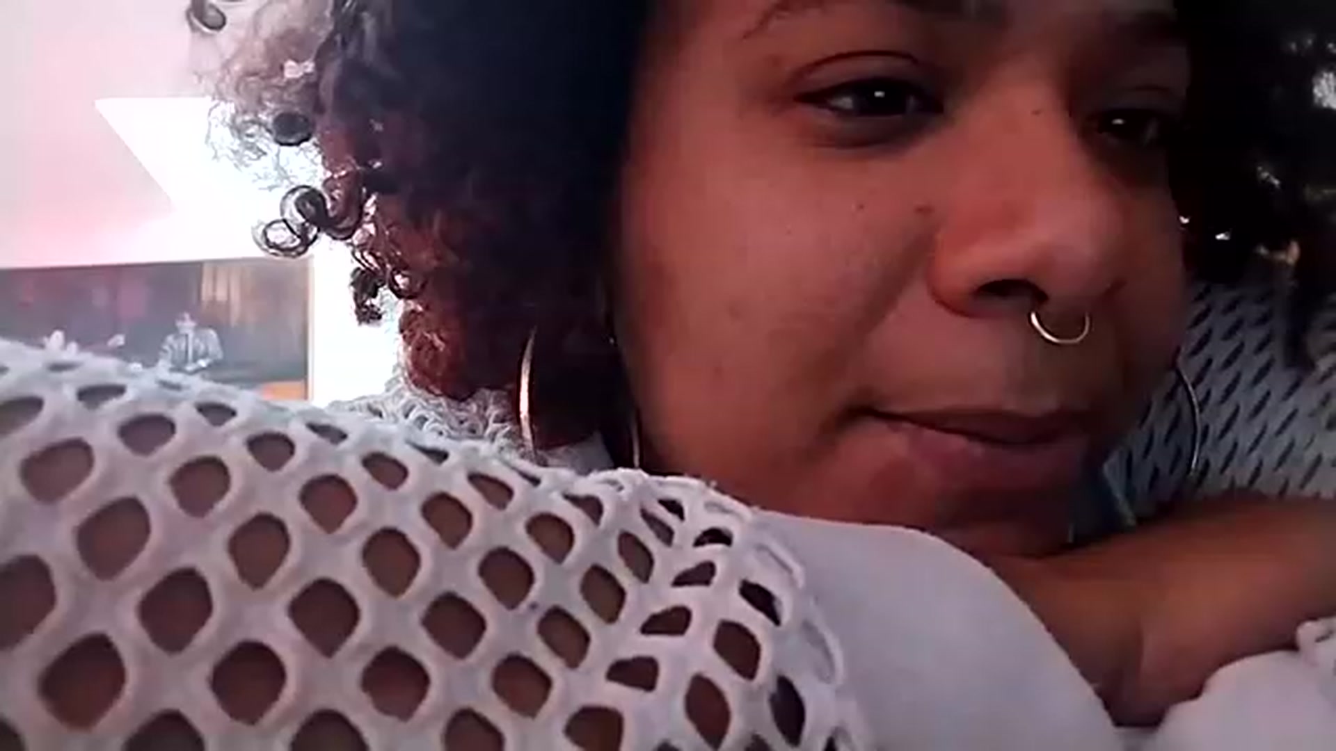 Gallery image thumbnail from Mysticbae's myfreecams stream on, 05/04/2023, 18:32 image 14 of 20