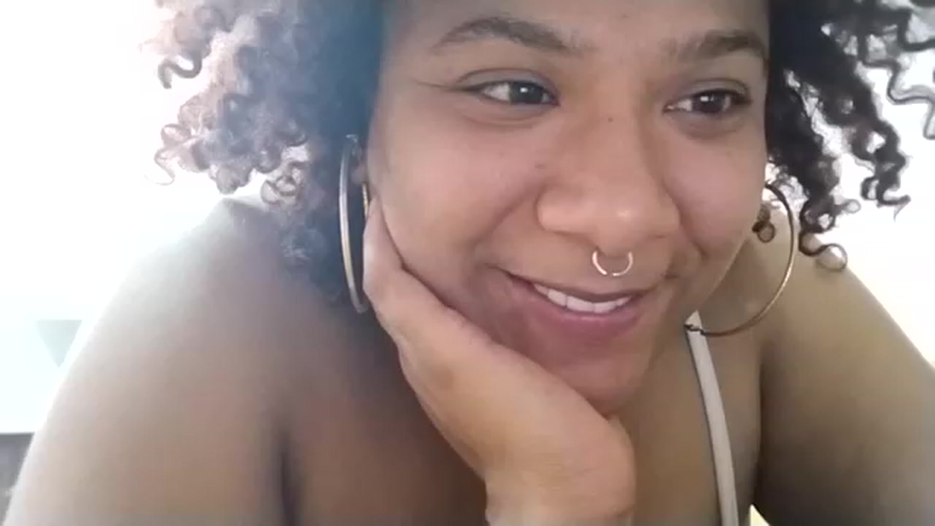 Gallery image thumbnail from Mysticbae's myfreecams stream on, 05/07/2023, 02:37 image 16 of 20