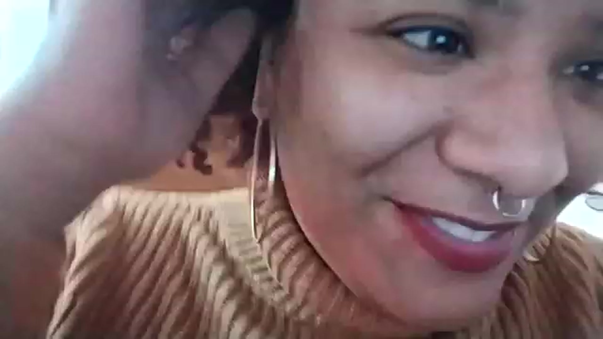 Gallery image thumbnail from Mysticbae's myfreecams stream on, 05/14/2023, 18:16 image 14 of 20